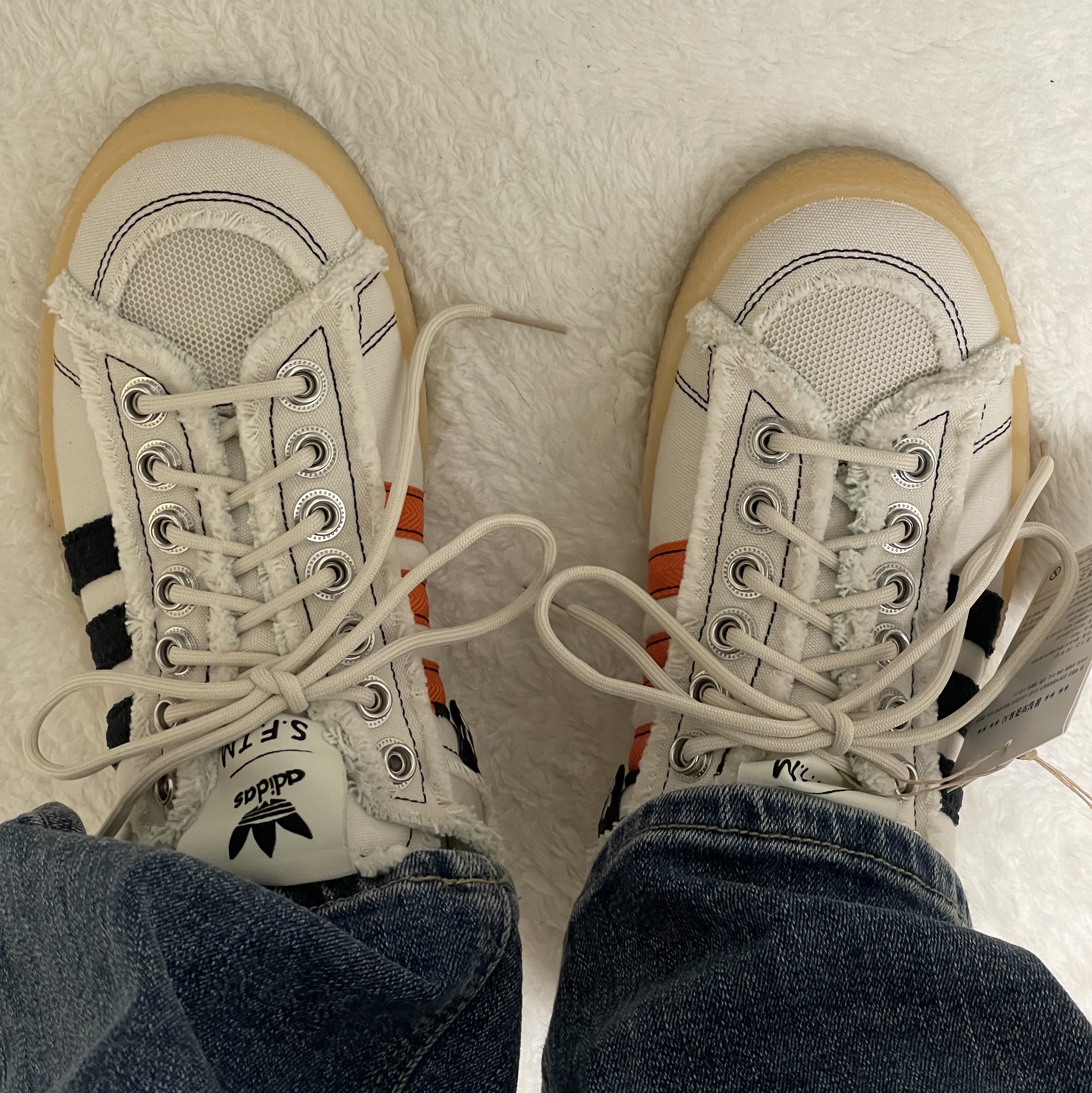 Adidas x Song for the Mute Campus 80s Bliss Core Black 착용 스타일 - 2