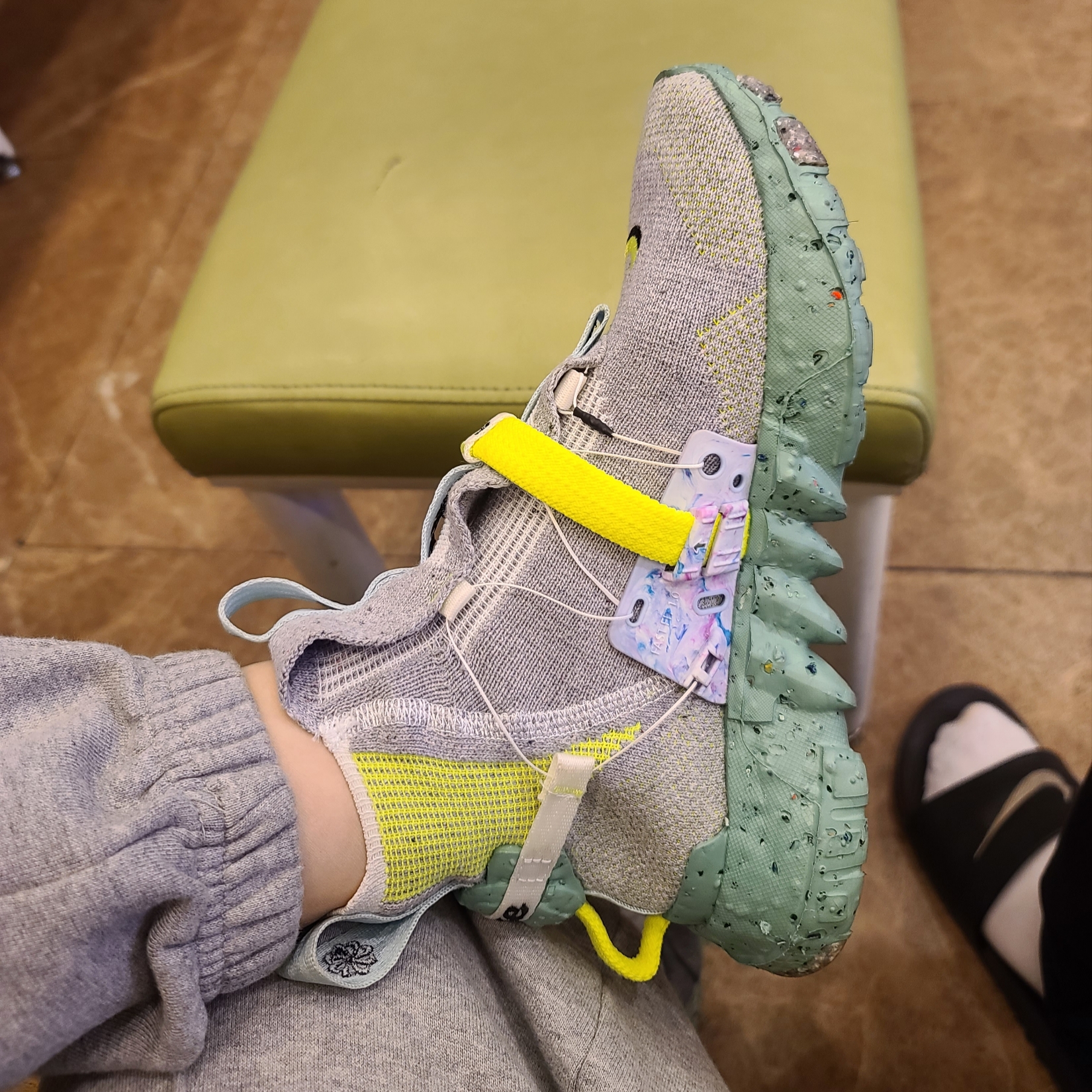 Nike Space Hippie 03 Healing Jade 착용 스타일 - 1