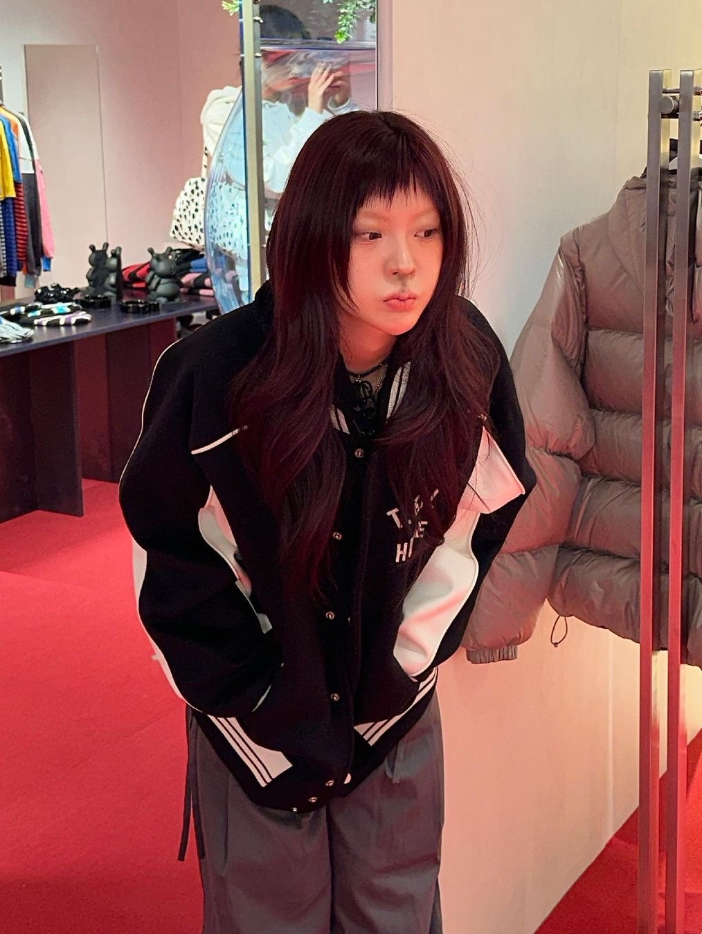 Thevinylhouse Wool Varsity Jacket Blue, Thevinylhouse Wool Varsity Jacket Black 착용 스타일