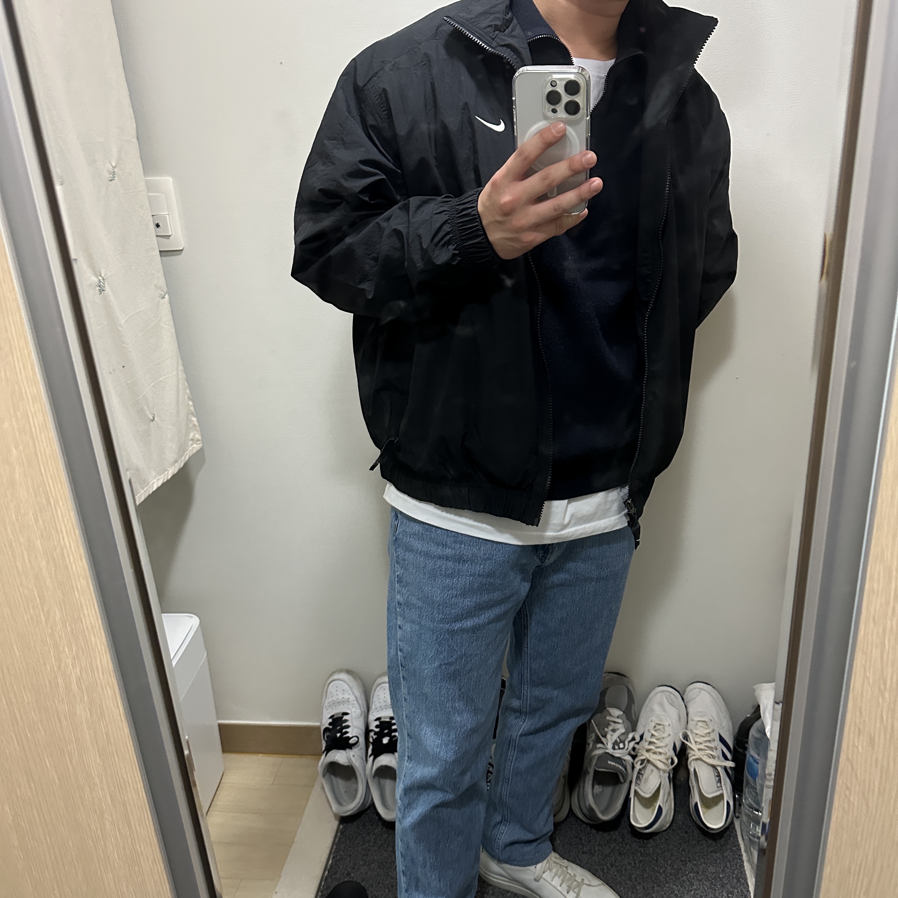 Nike NRG Solo Swoosh Woven Track Jacket Black - Asia, Common Projects Original Achilles Low White 착용 스타일