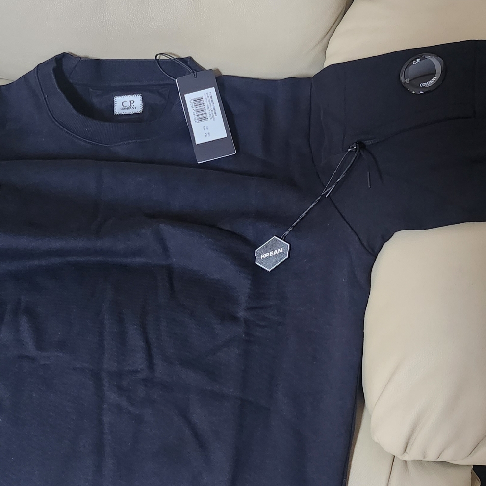 C.P. Company Diagonal Raised Fleece Sweatshirt Black - 23SS 착용 스타일 - 2
