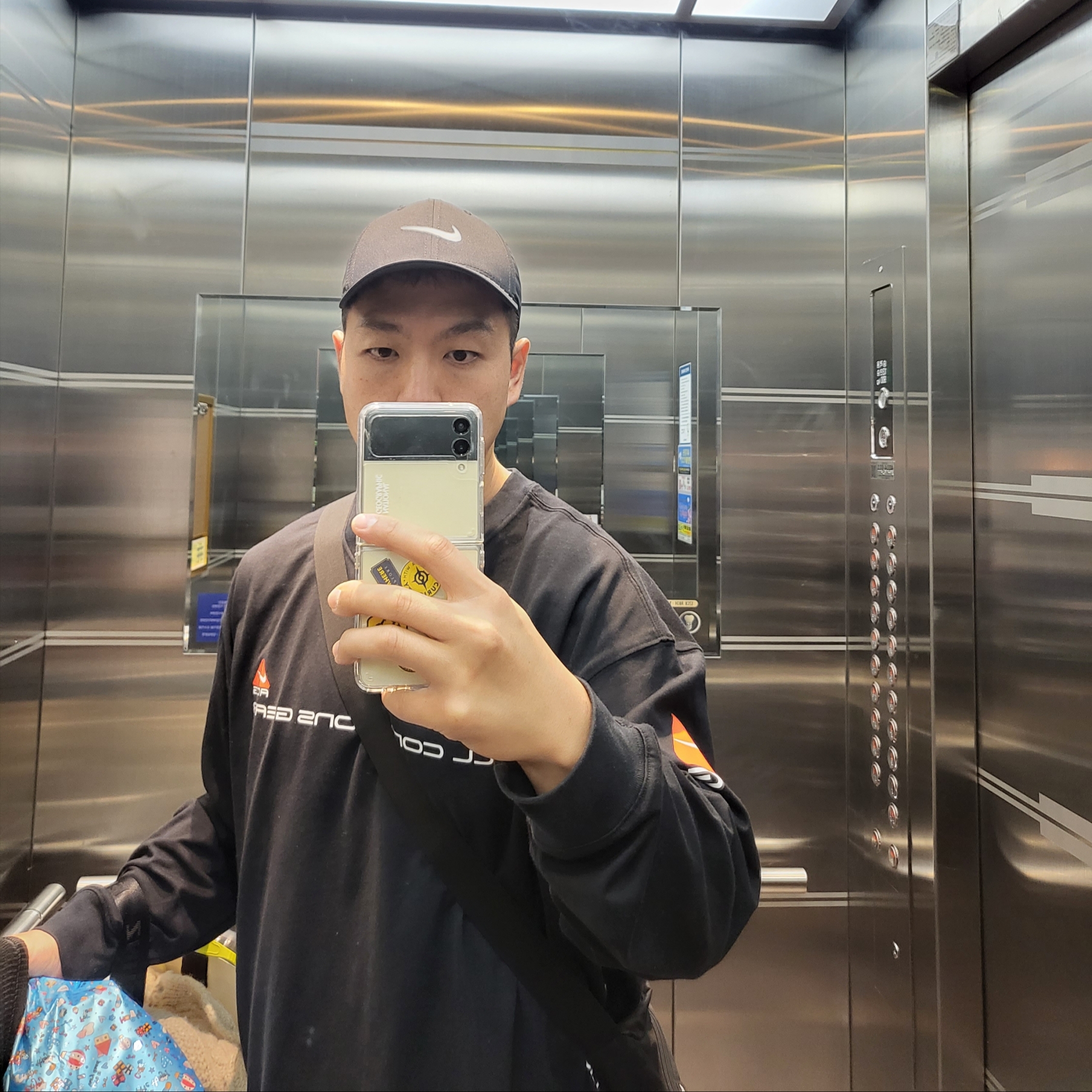 Nike NRG ACG SSNL Lungs Long Sleeve T-Shirt Black - US/EU, Nike Dri-Fit Legacy 91 Golf Cap Black 착용 스타일