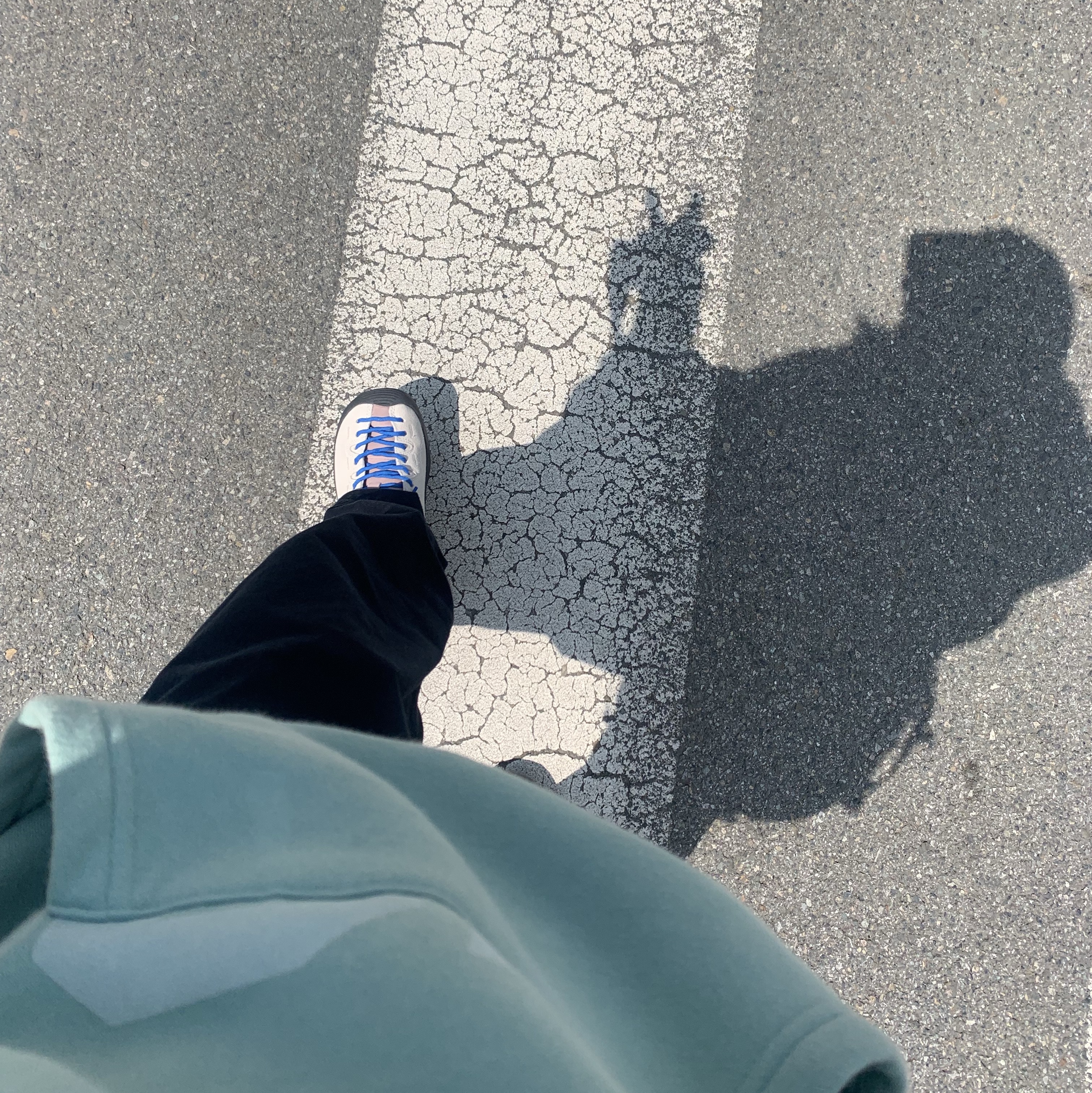 (W) Keen Jasper Suede Sneakers Birch Fawn, IAB Studio x Thor Set Ash Green 착용 스타일 - 2