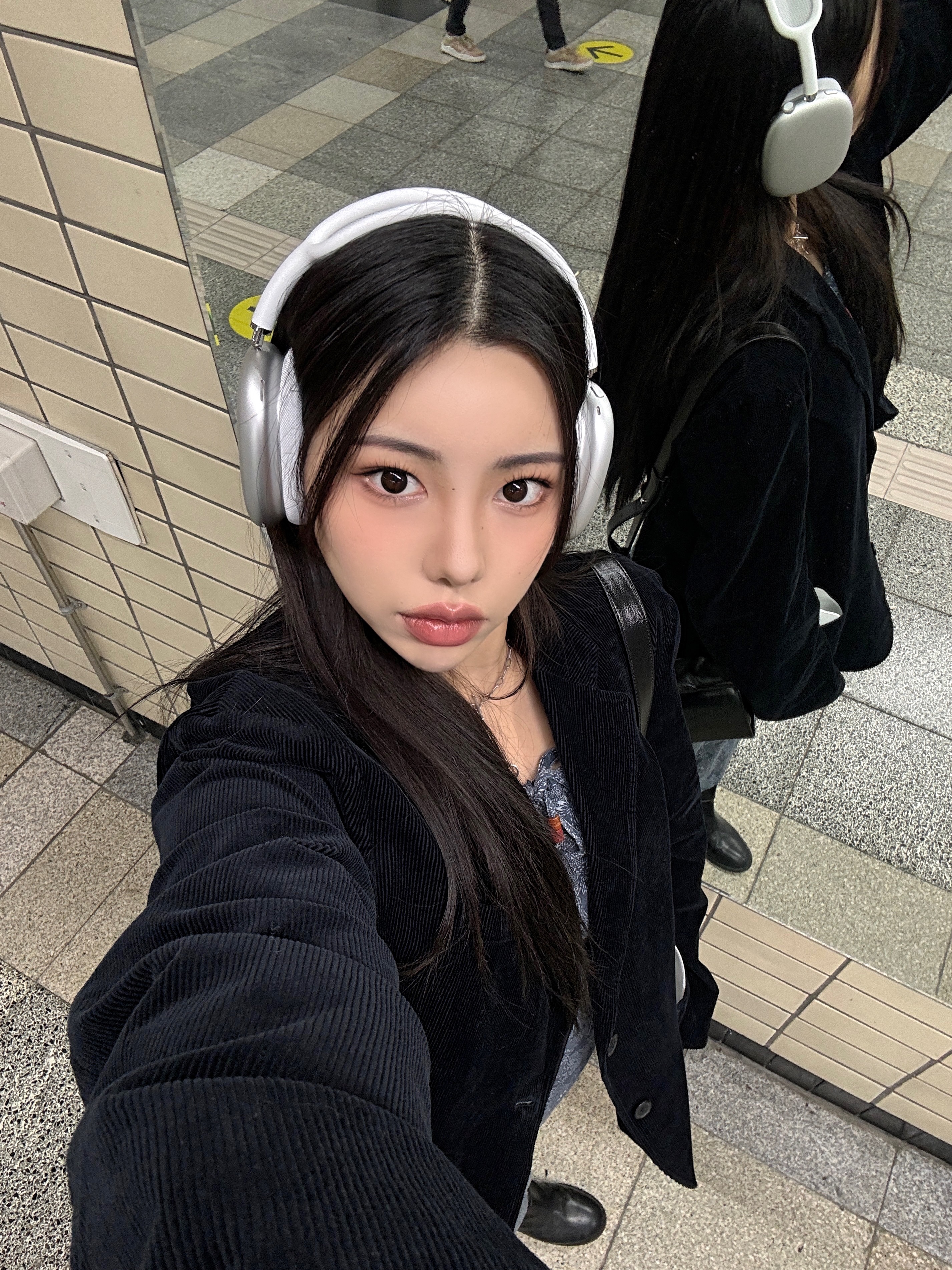 Apple AirPods Max Lightning Silver (Korean Ver.) 착용 스타일