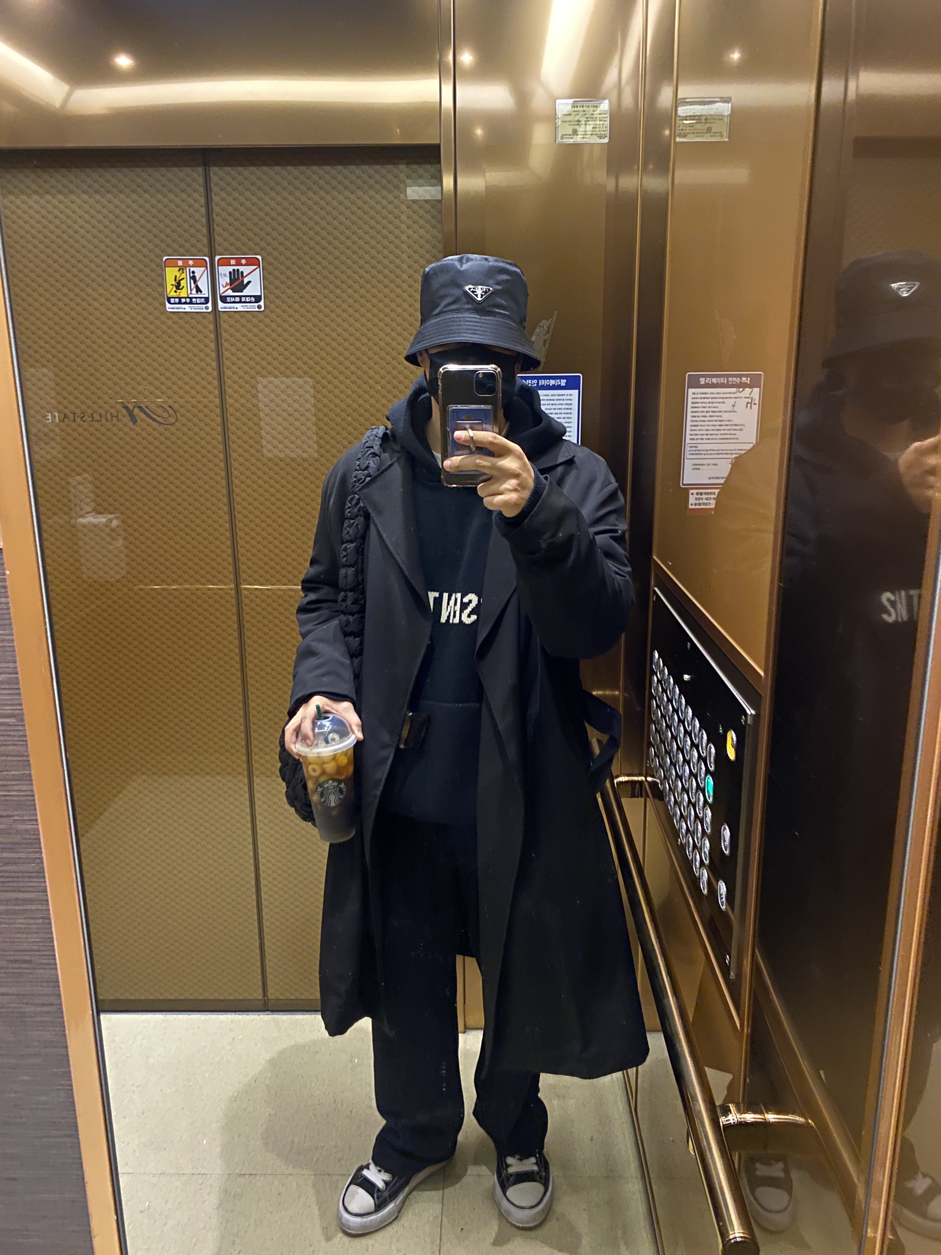 Essentials Knit Hoodie Black - 20FW, Maison Mihara Yasuhiro Peterson OG Sole Canvas Low Sneakers Black 착용 스타일
