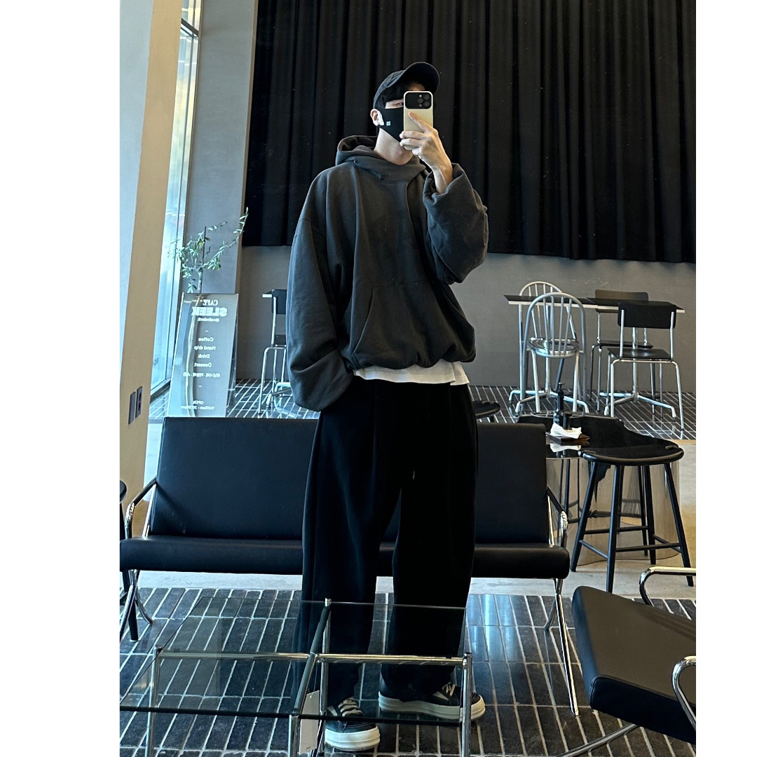 Yeezy Gap Engineered By Balenciaga Dove Hoodie Black, Rick Owens Vintage Sneakers Black 착용 스타일 - 3