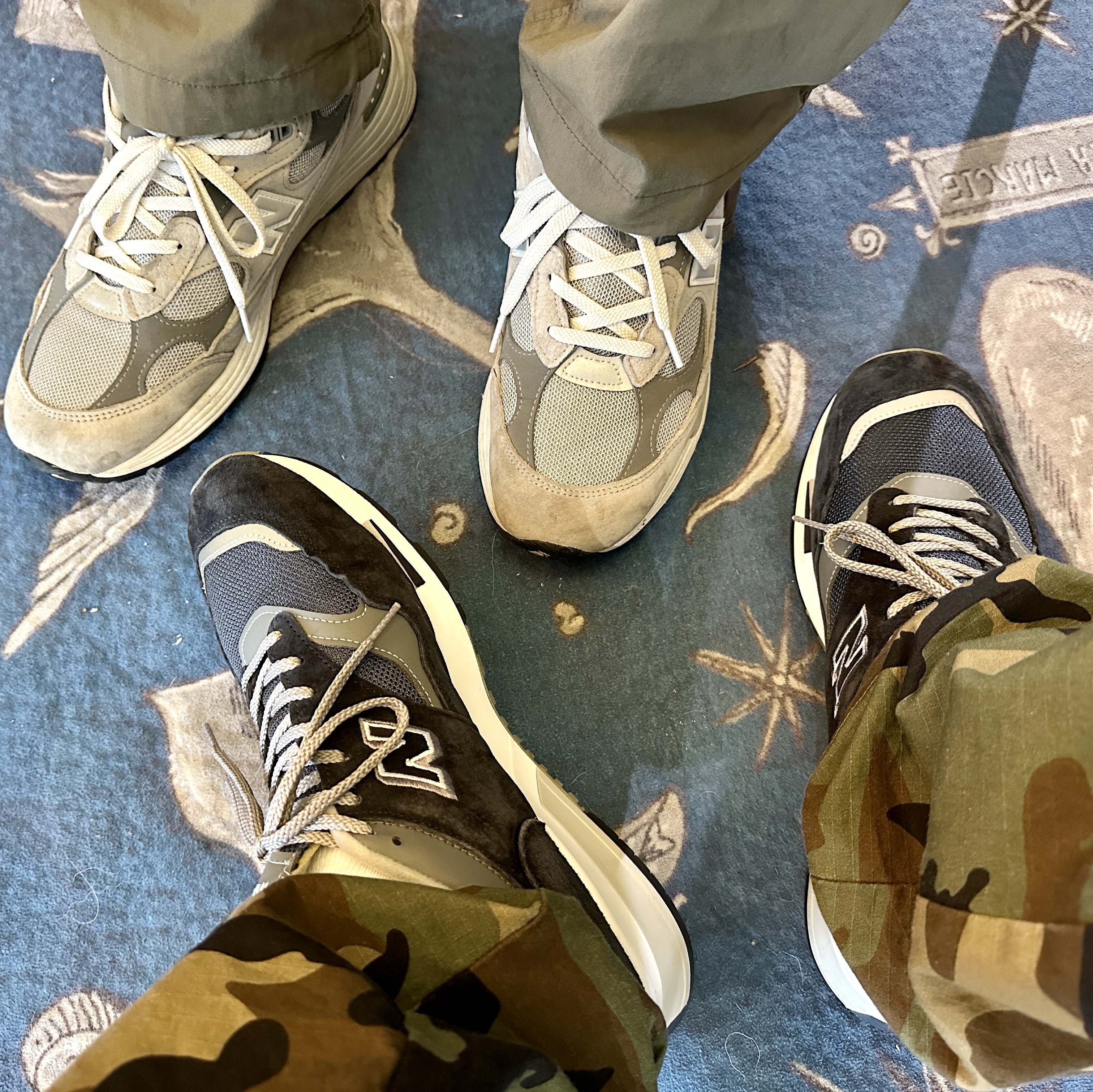 New Balance 1500 Made in UK Navy, New Balance 992 Made in USA Grey - D Standard 착용 스타일 - 3
