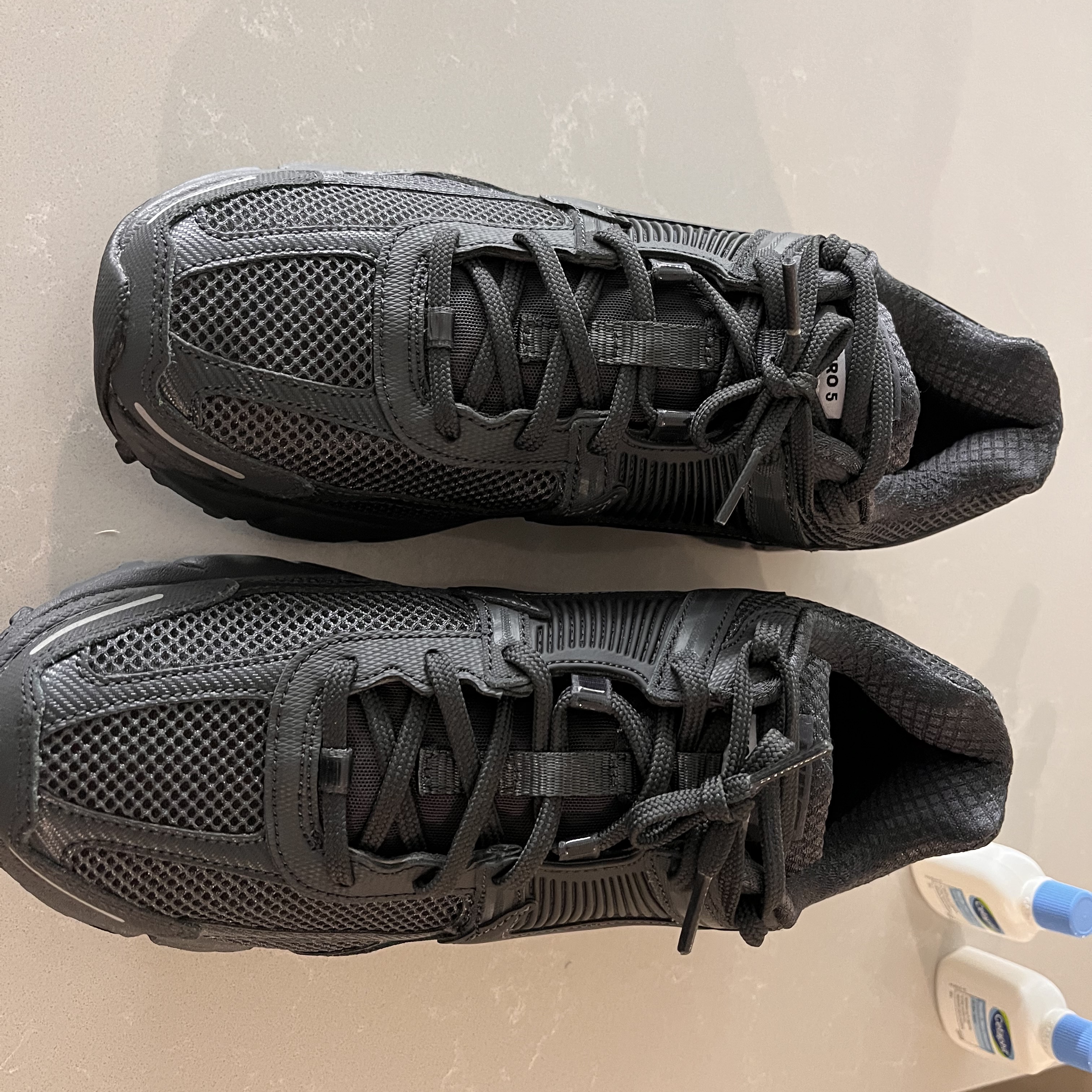 Nike Zoom Vomero 5 SP Anthracite 2023 착용 스타일