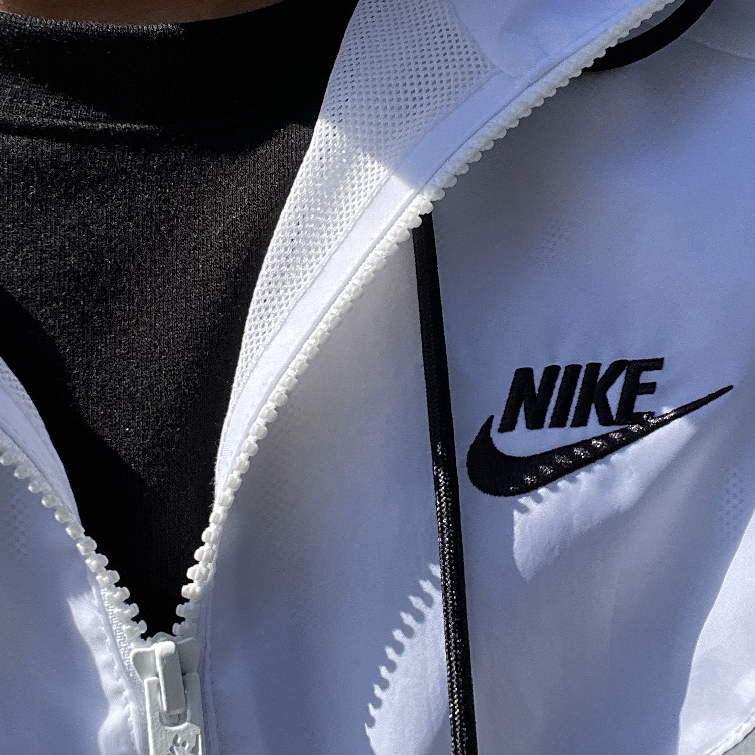 Nike NSW Windrunner Hoodie Jacket Smoke Grey - US/EU 착용 스타일