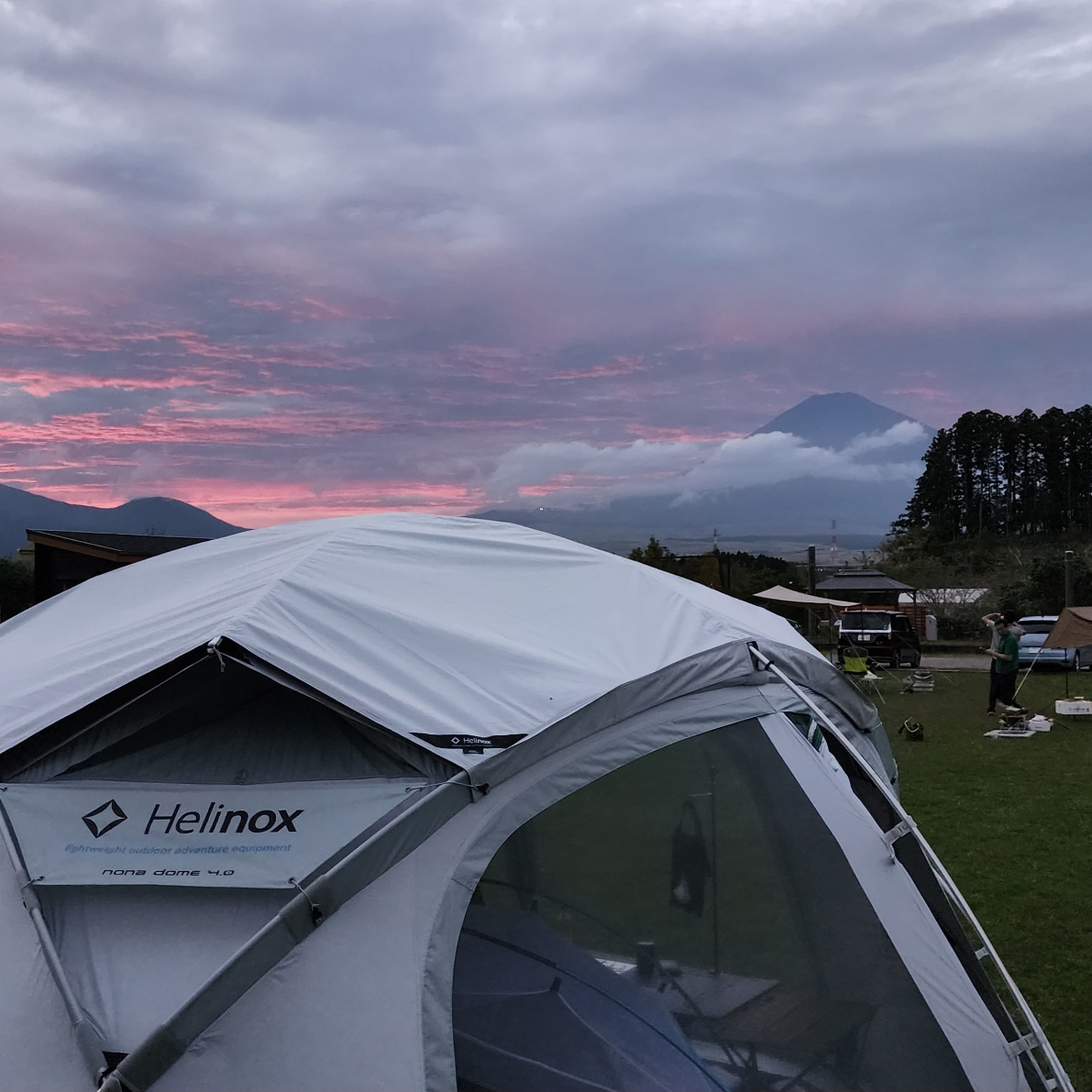 Helinox Nona Dome 4.0 Raw White 착용 스타일 - 2