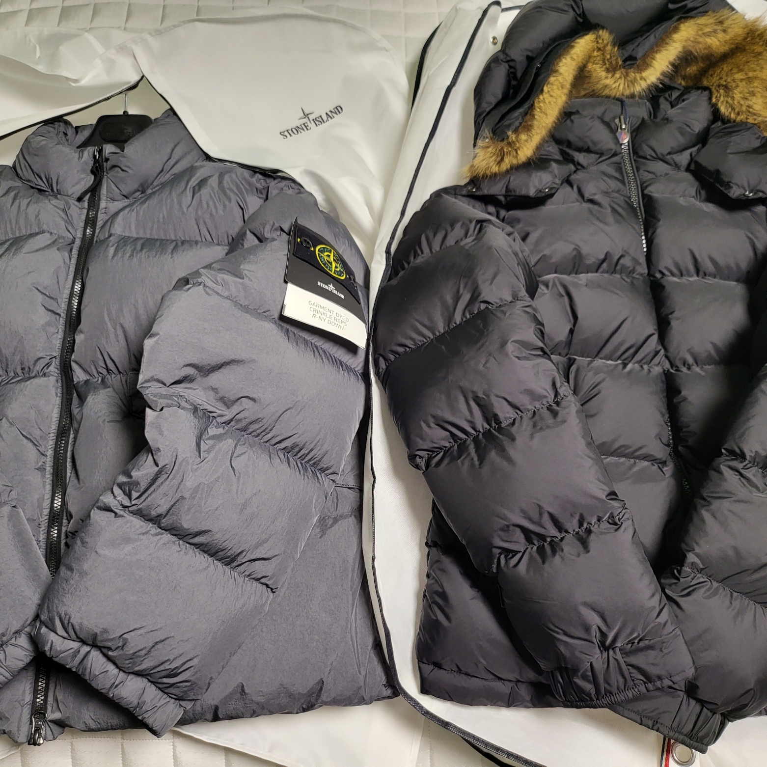 Stone Island 40623 Garment Dyed Crinkle Reps Recycled Nylon Down Jacket Lead - 23FW, Moncler Mayaf Short Down Jacket Black - 23FW 착용 스타일 - 2