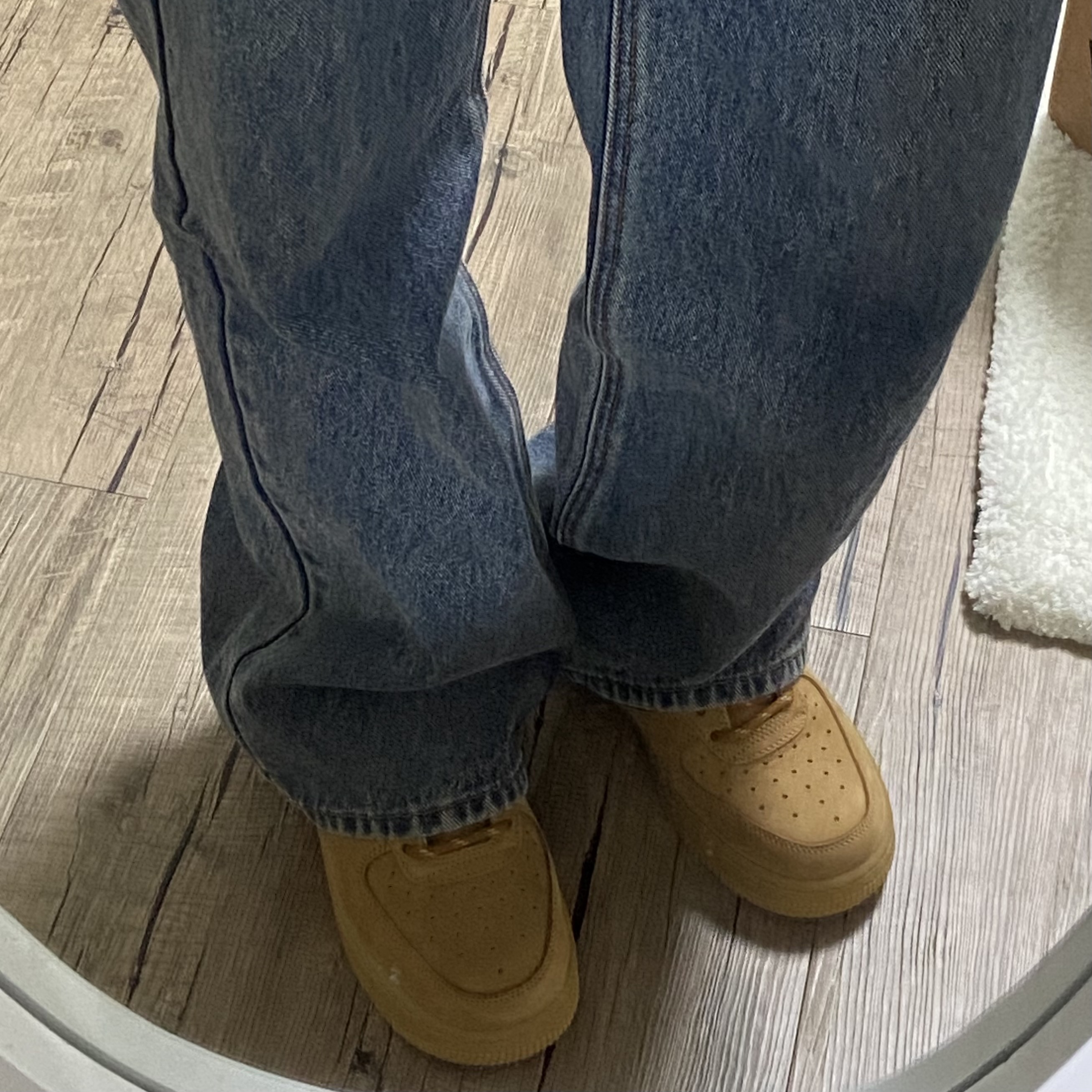 Nike Air Force 1 '07 WB Flax 착용 스타일 - 2