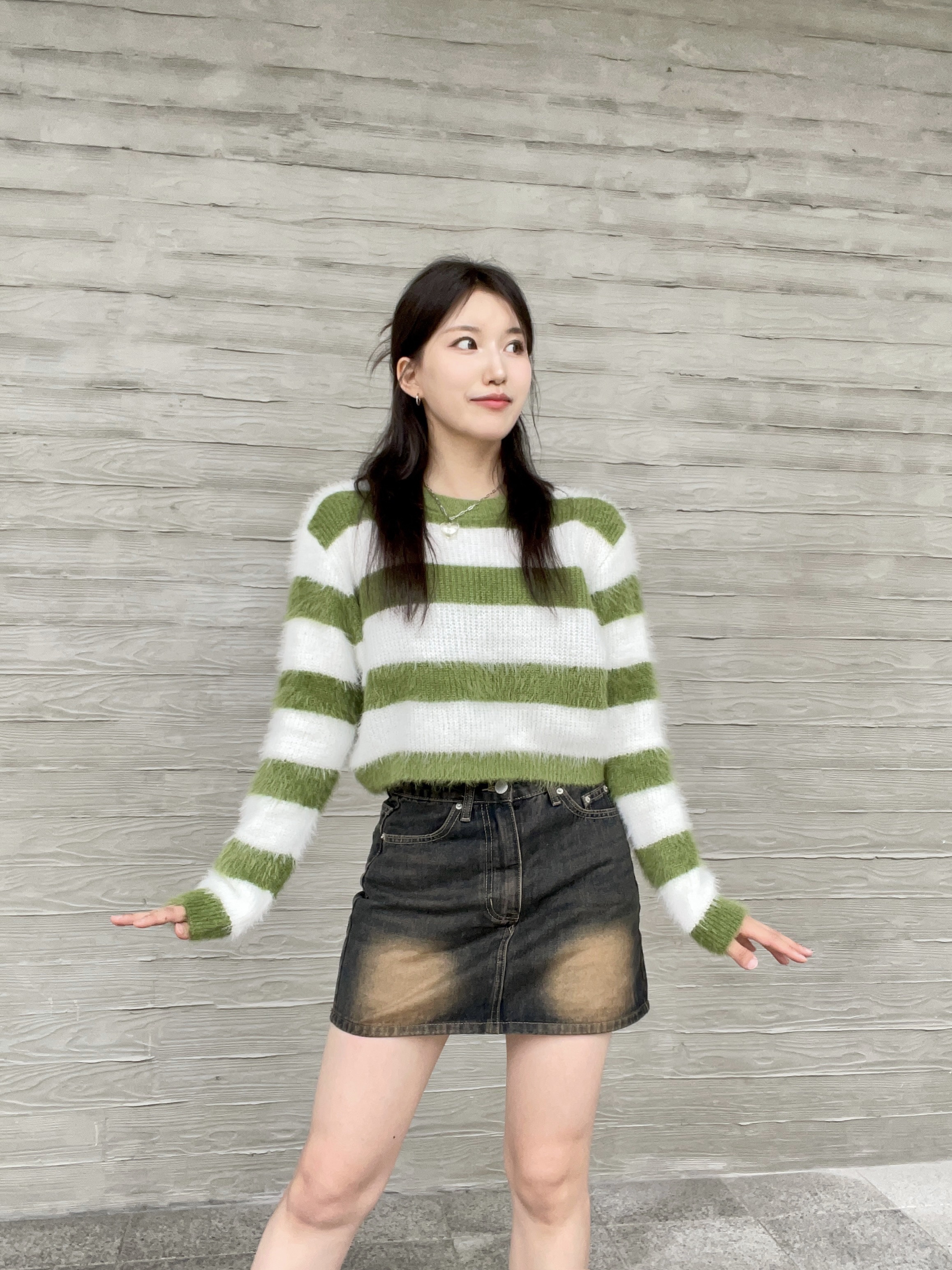(W) Akikoaoki Regulated Gravity Black 착용 스타일 - 3
