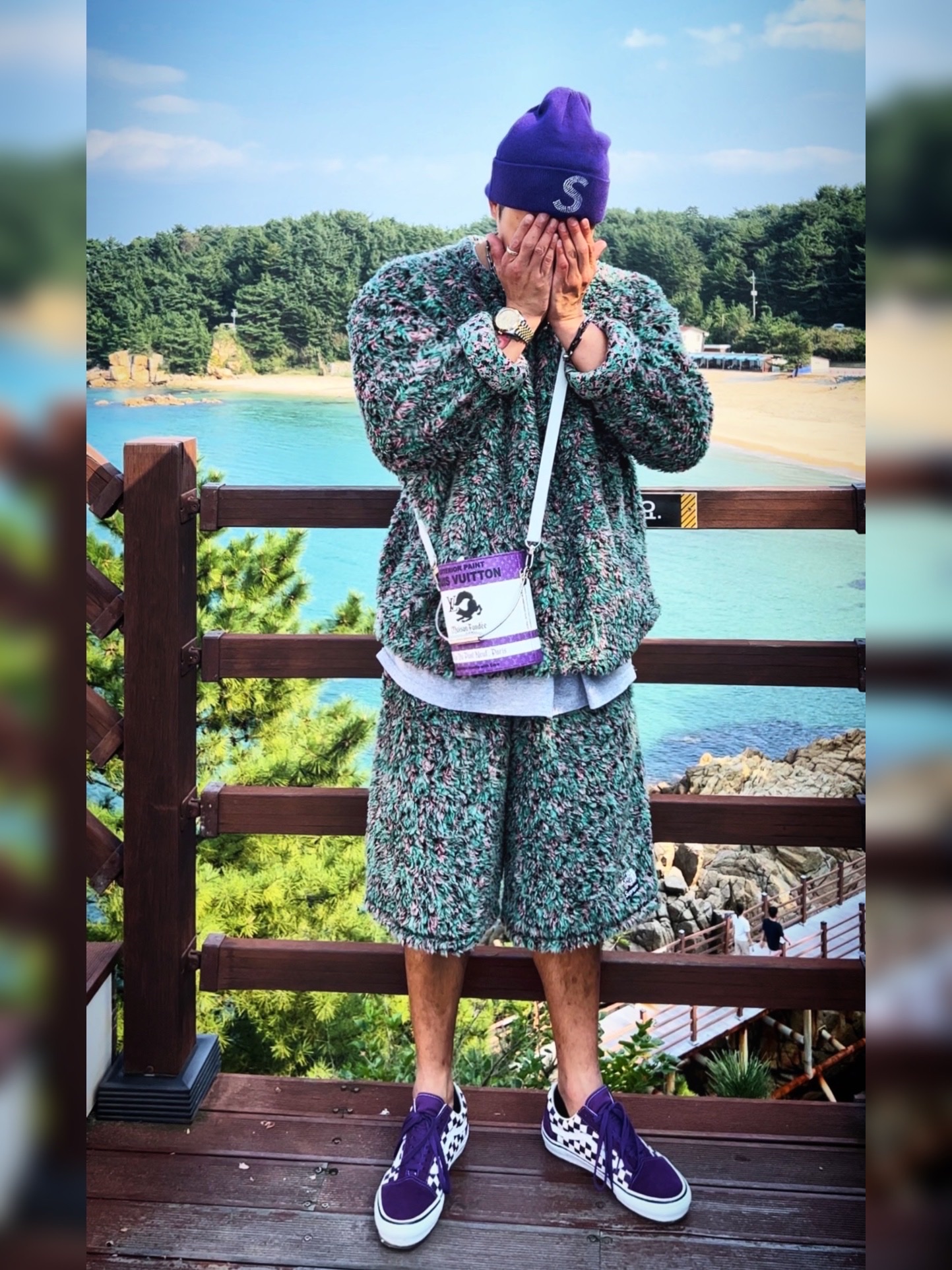 Supreme New Era Swarovski S Logo Beanie Purple - 21SS, Vans x Supreme x Swarovski Old Skool Purple 착용 스타일 - 3