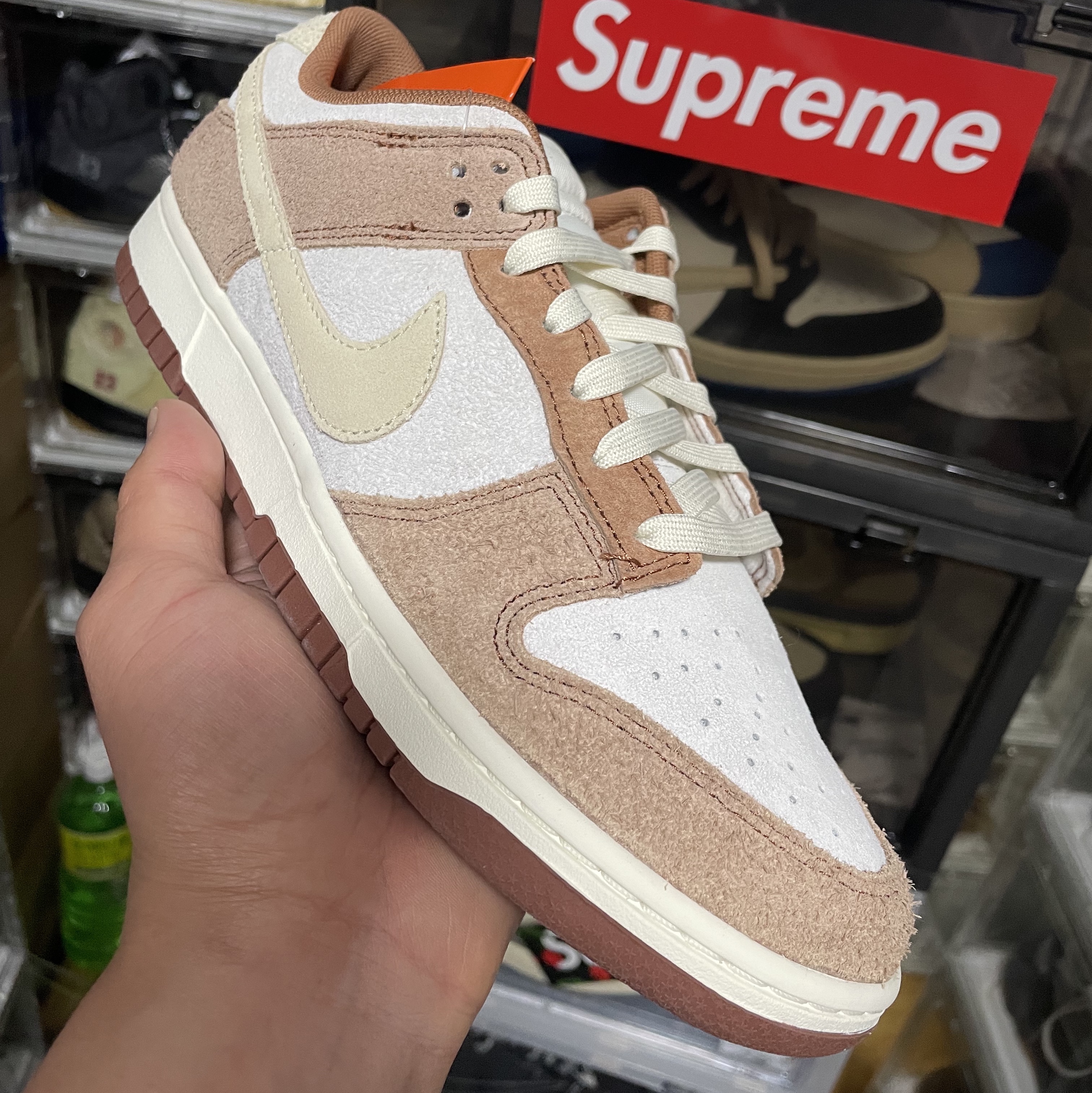 Nike Dunk Low Pro Premium Medium Curry, Nike Dunk Low Retro Championship Court Purple 착용 스타일 - 1