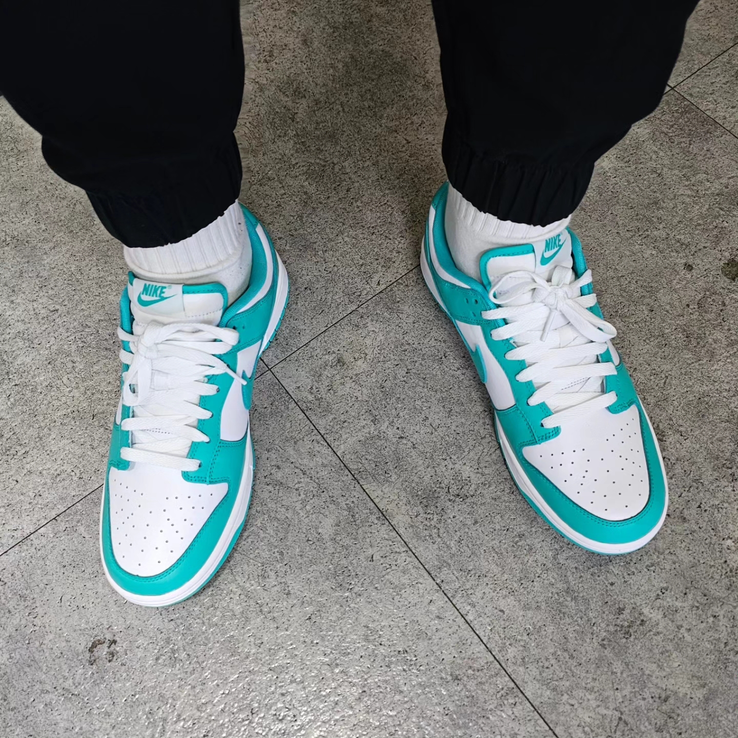 Nike Dunk Low White Clear Jade 착용 스타일 - 2