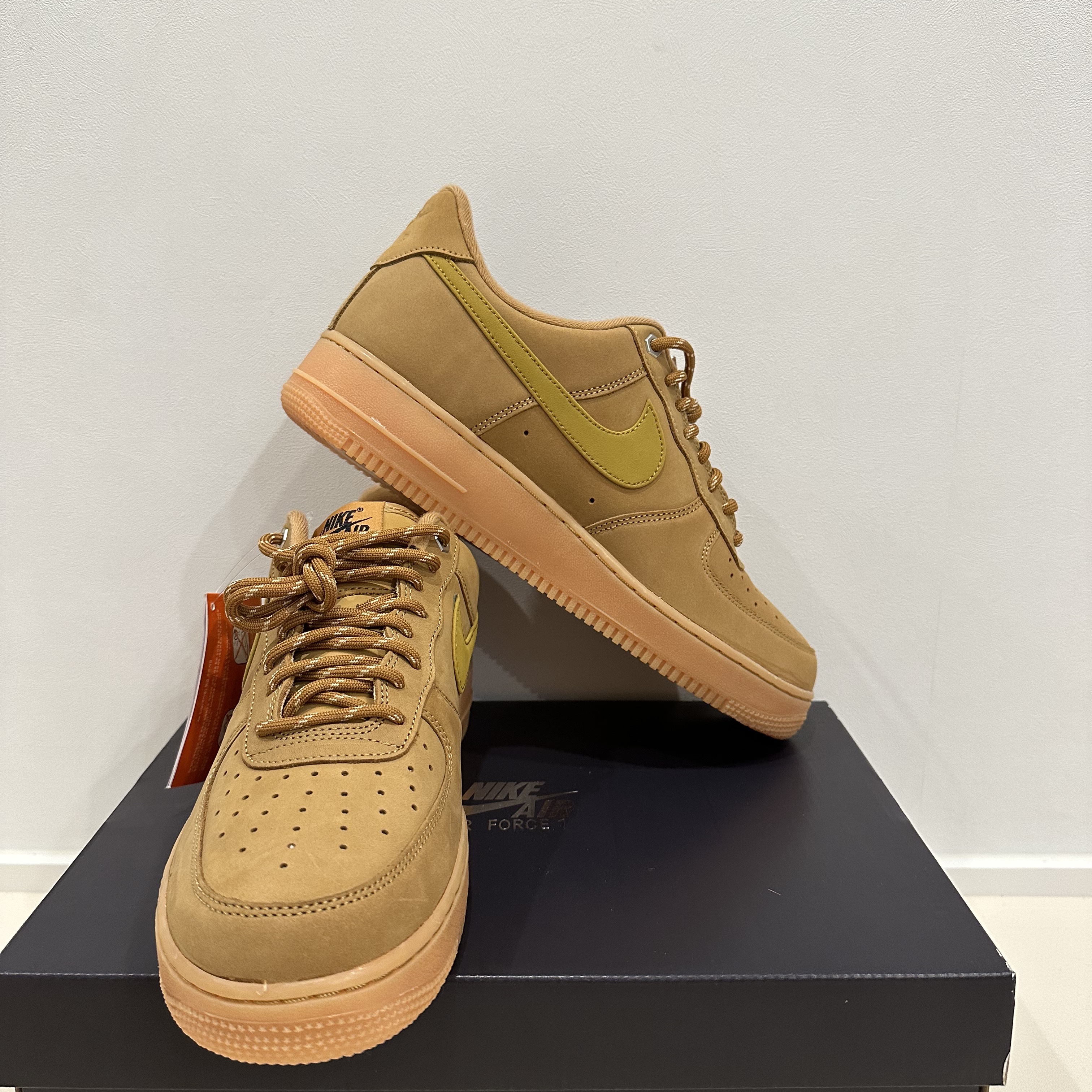 Nike Air Force 1 '07 WB Flax 착용 스타일 - 2