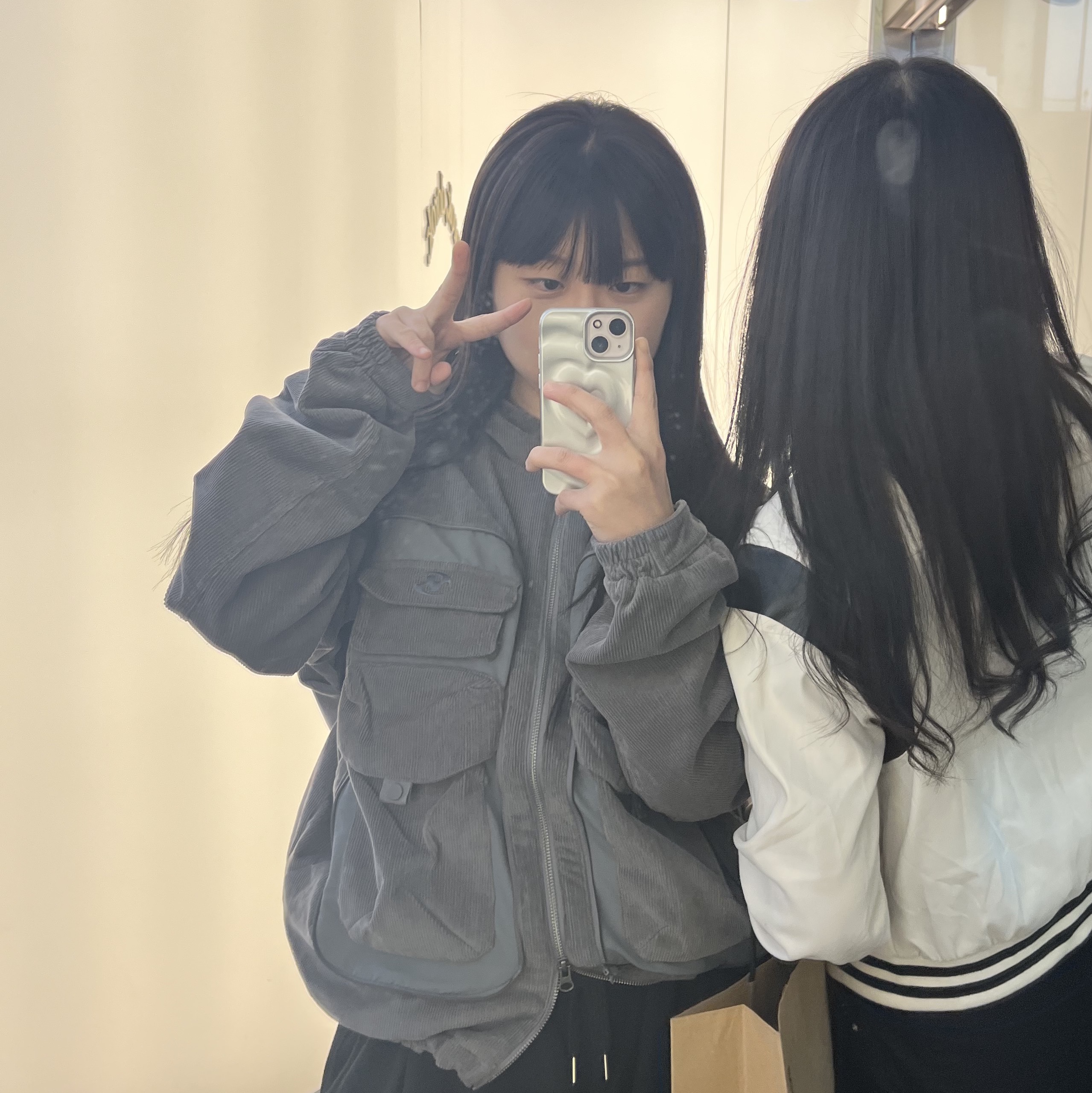 Sansan Gear Corduroy Jacket Grey  - 23FW, Sansan Gear Corduroy Jacket Black  - 23FW 착용 스타일 - 2