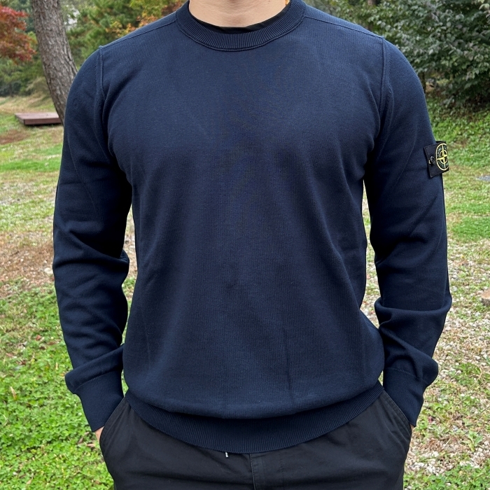 Stone Island 540B2 Soft Cotton Crewneck Knit Navy Blue - 23SS 착용 스타일 - 1