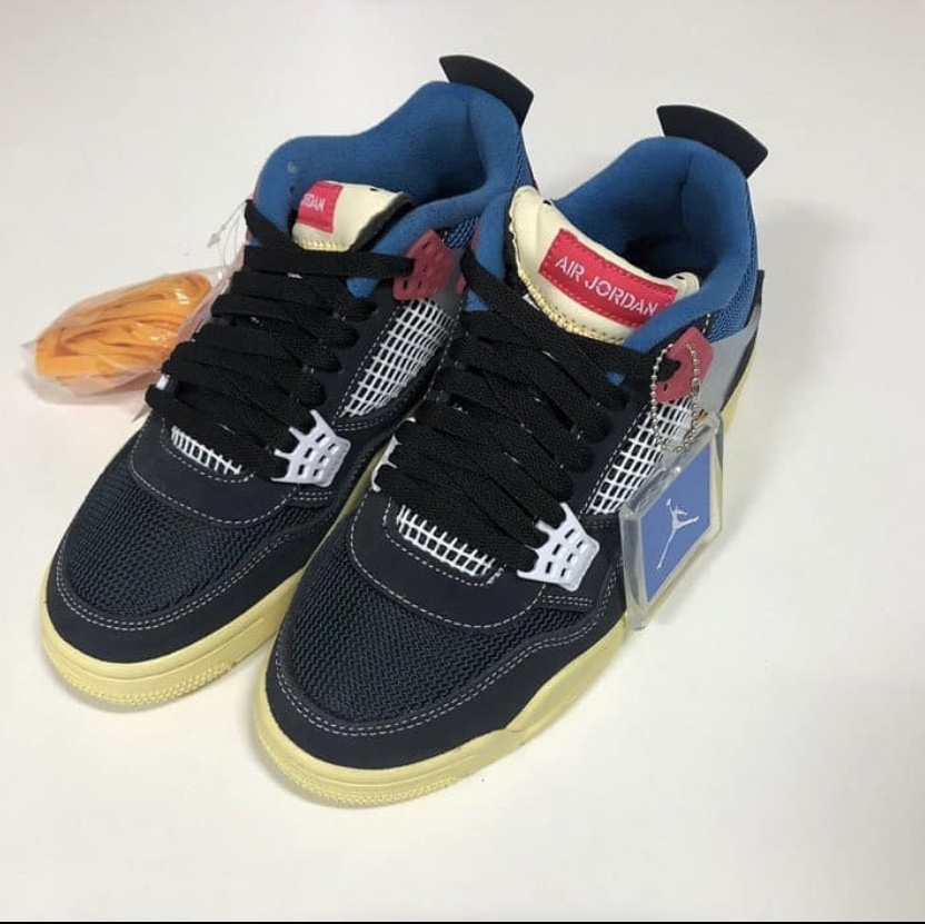 Jordan 4 x Union Retro Off Noir 착용 스타일
