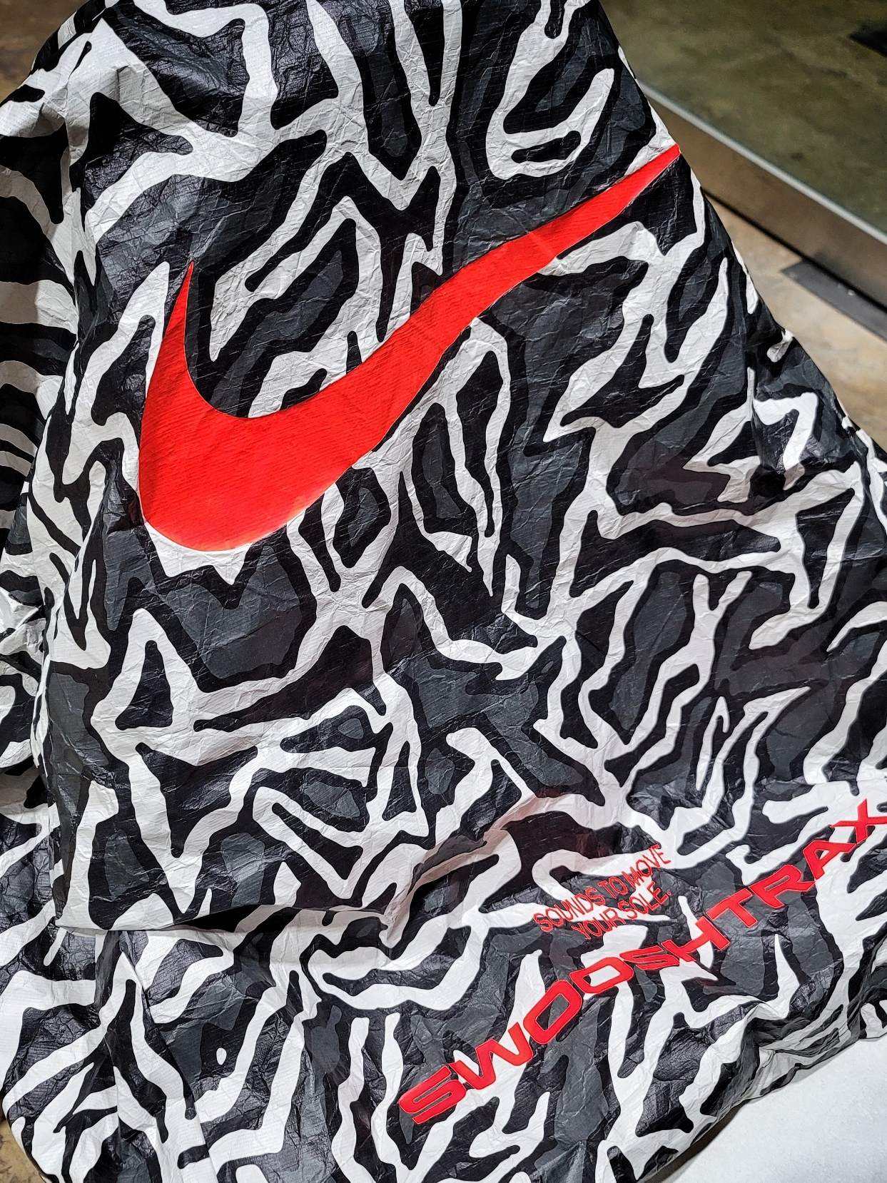 Nike NRG Solo Swoosh Fleece Shorts Dark Grey Heather - US/EU, Nike Air Force 1 '07 Low White 착용 스타일 - 2