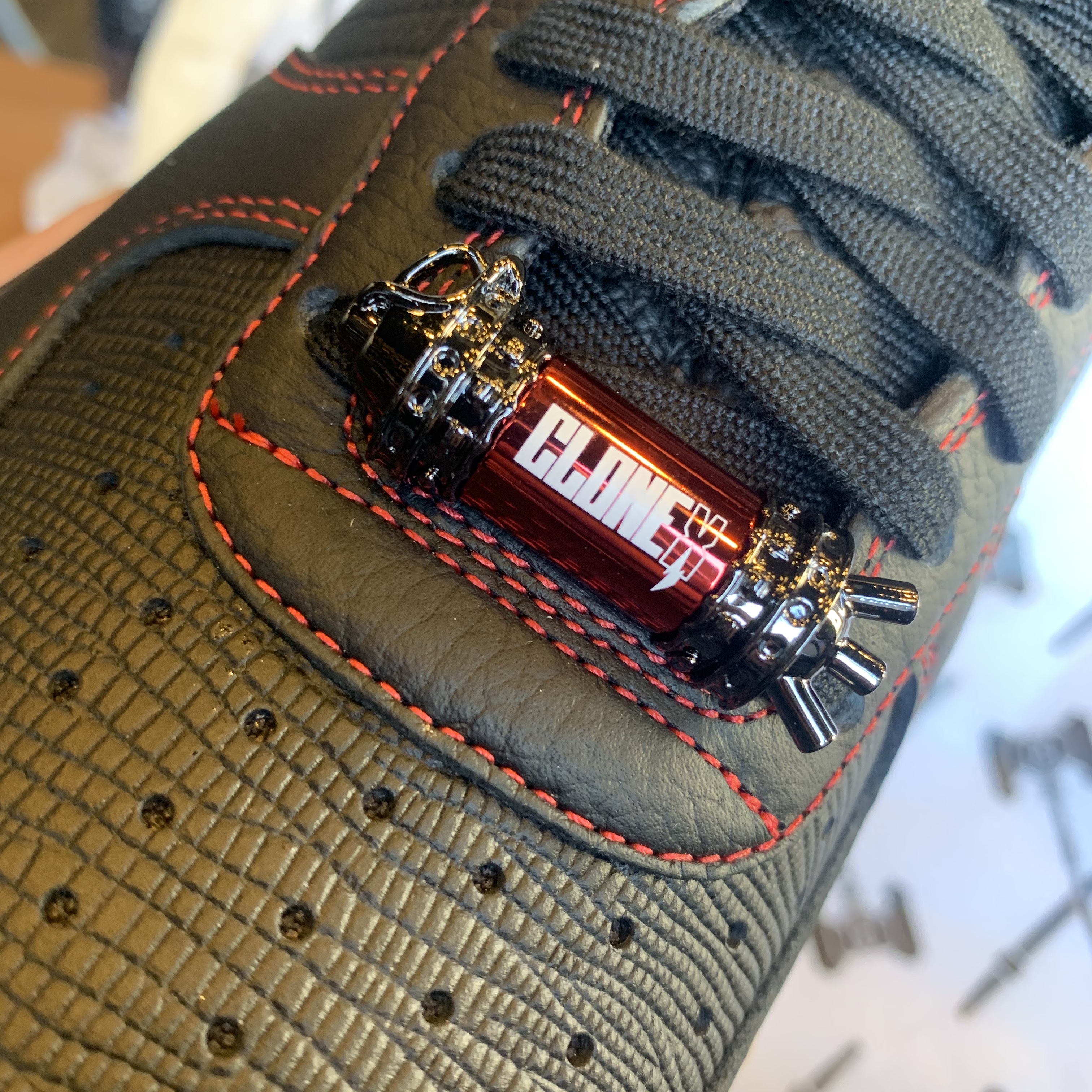 Nike x RTFKT Air Force 1 Low Demon (1031 Limited) 착용 스타일 - 2
