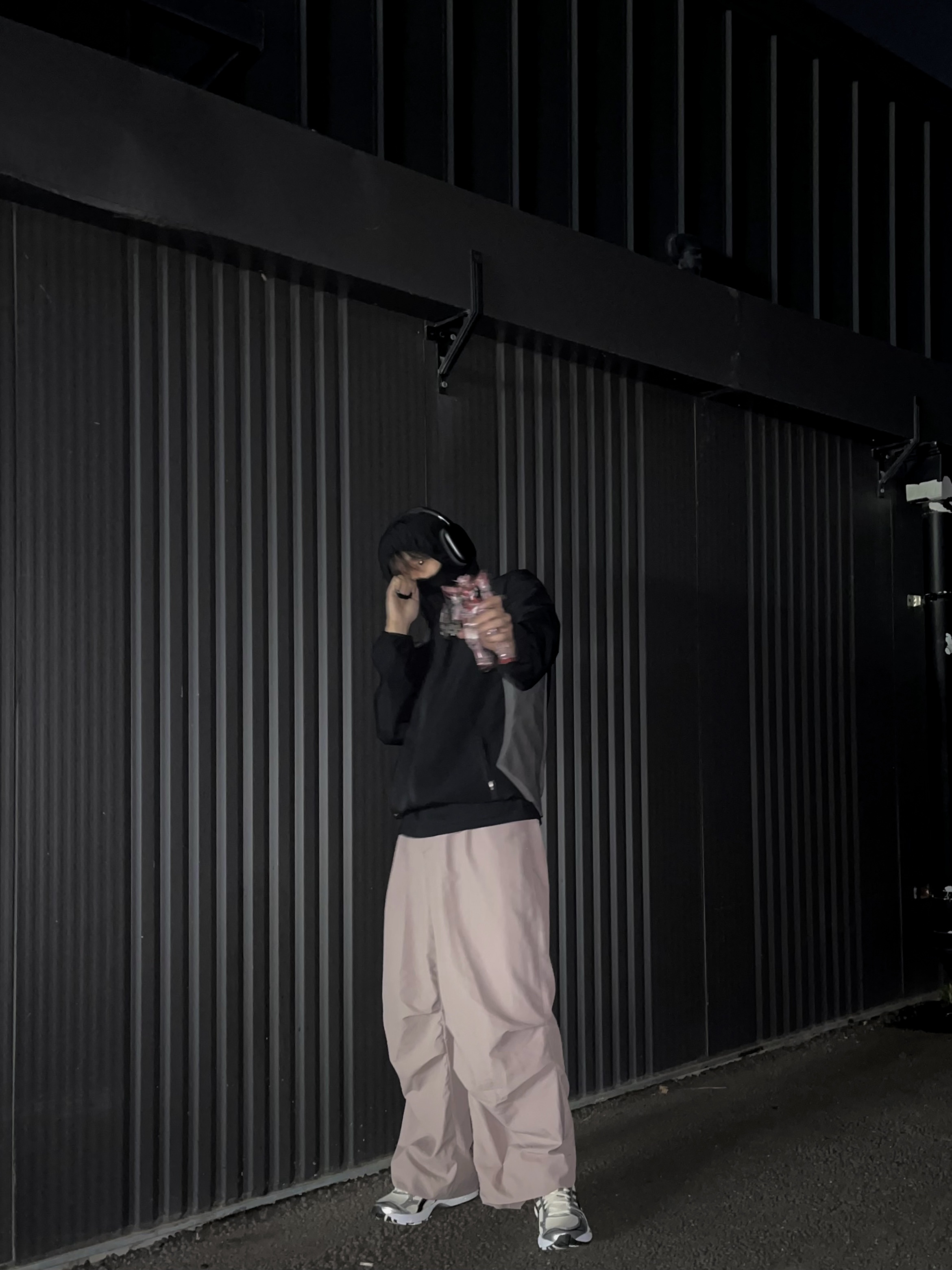 Sansan Gear Running Jacket Black - 23SS, Asics Gel-Kayano 14 Cream Black 착용 스타일 - 2