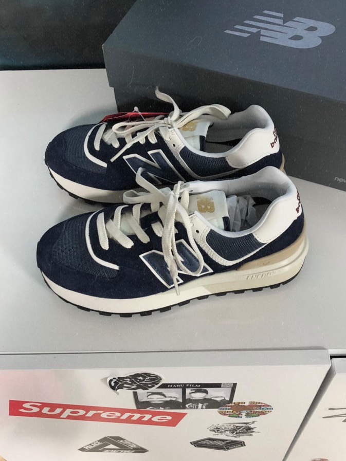 New Balance 574 Legacy Navy 착용 스타일