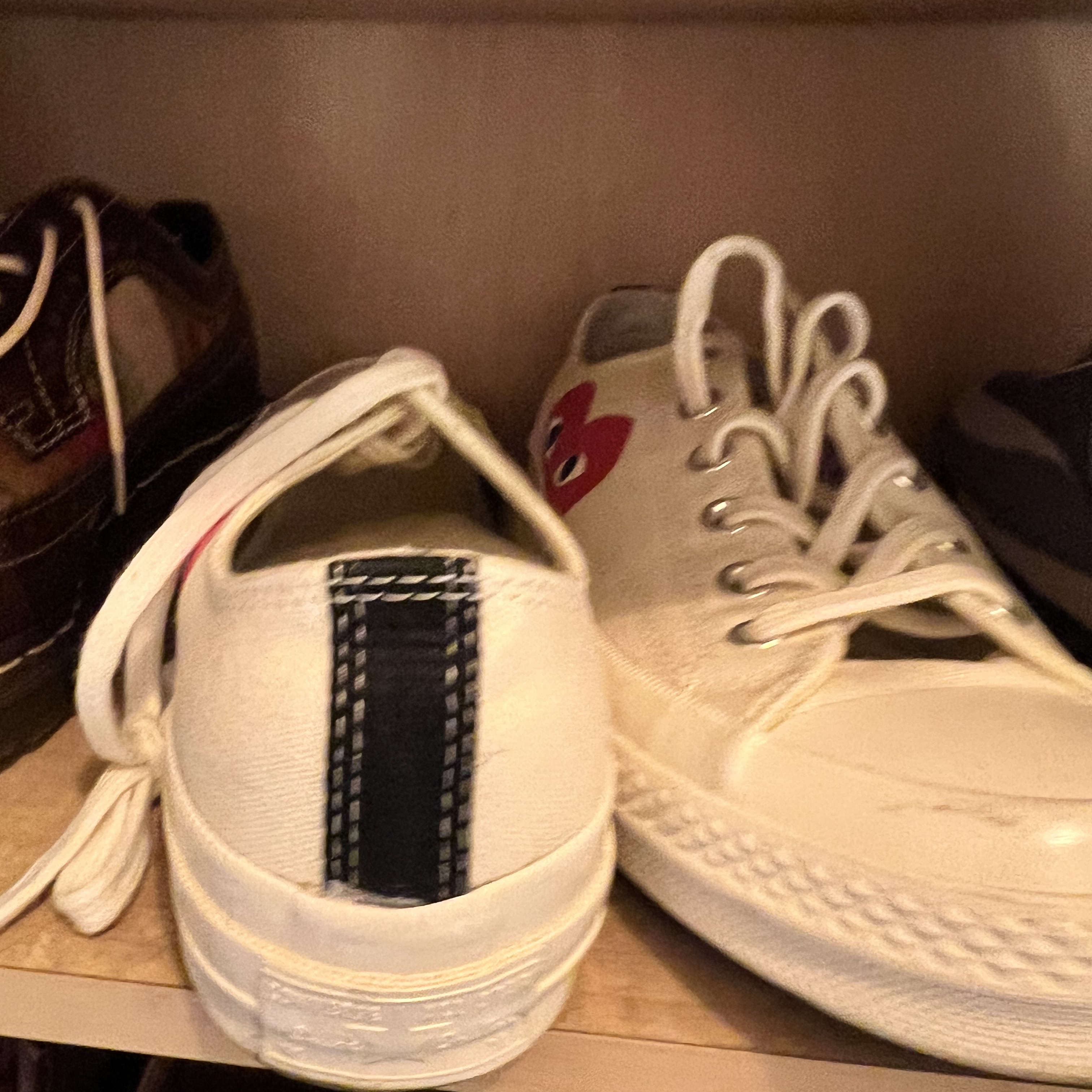 Converse x Play Comme des Garcons Chuck 70 Ox White 착용 스타일
