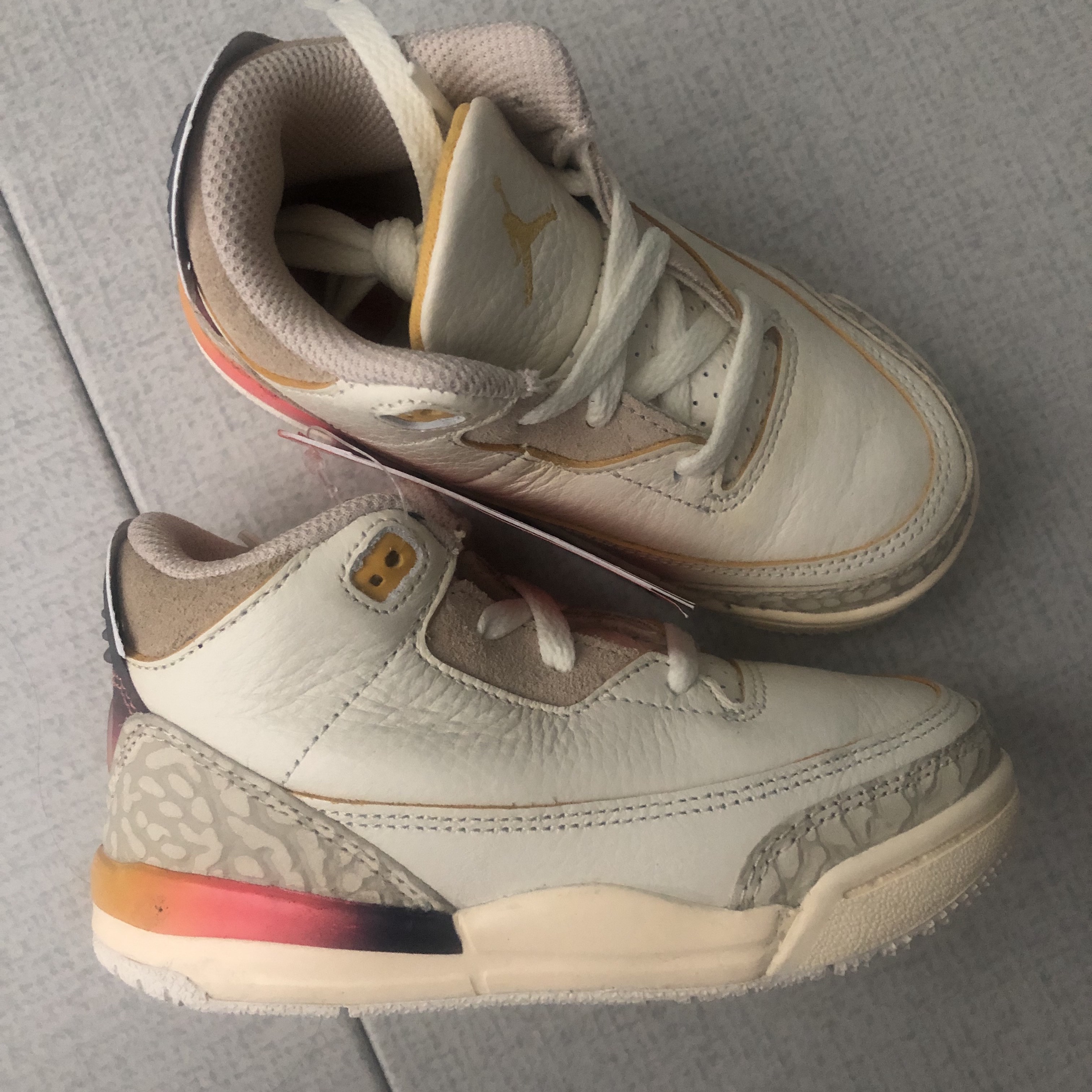 (TD) Jordan 3 x J Balvin Retro SP Sunset 착용 스타일