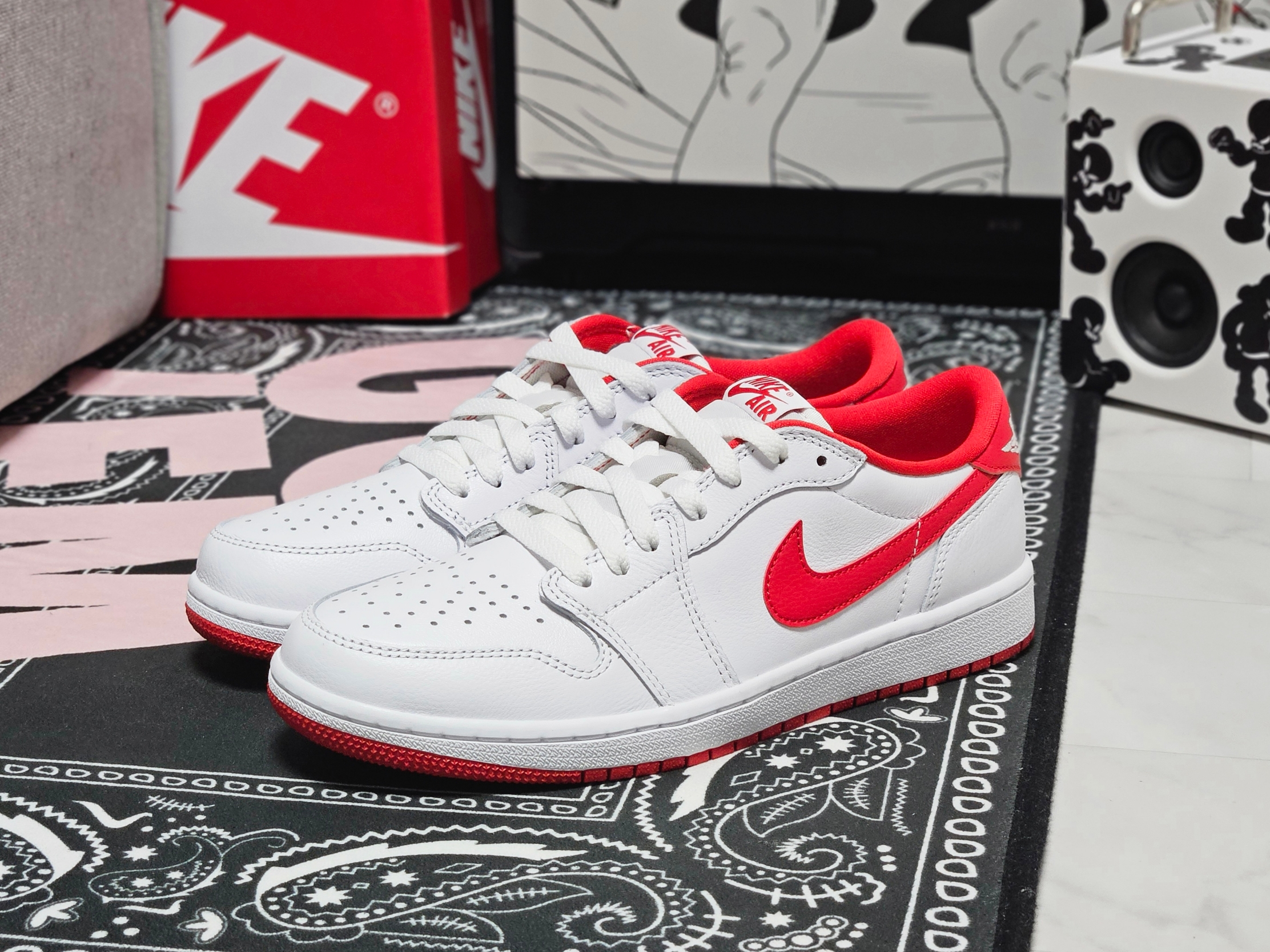 Jordan 1 Retro Low OG University Red 착용 스타일 - 10