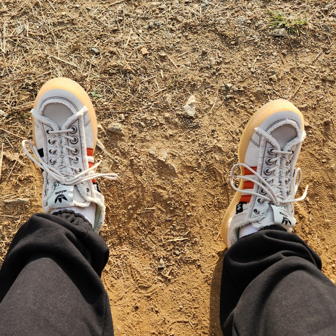 Adidas x Song for the Mute Campus 80s Bliss Core Black 착용 스타일