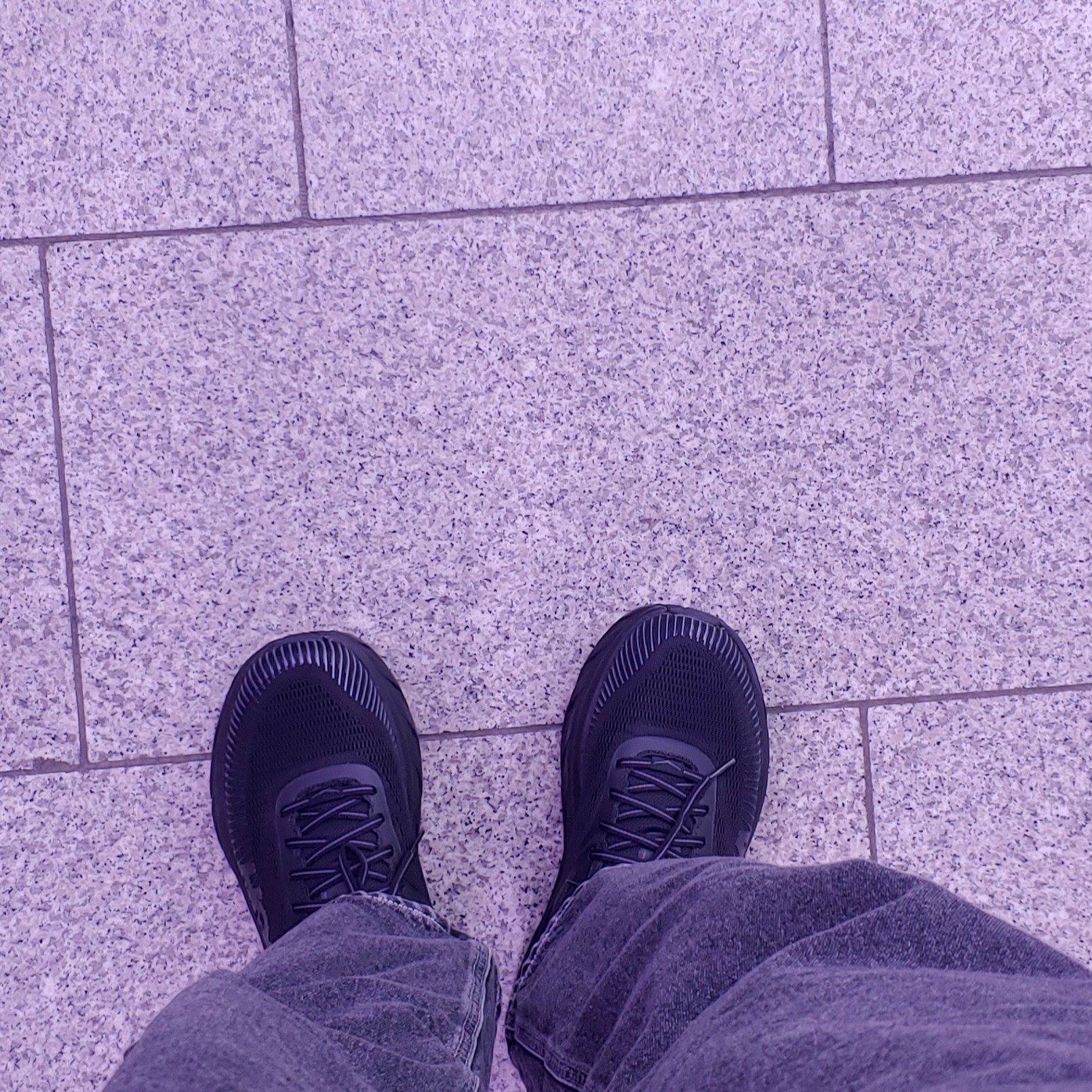 Hoka Bondi 7 Black - Wide 착용 스타일