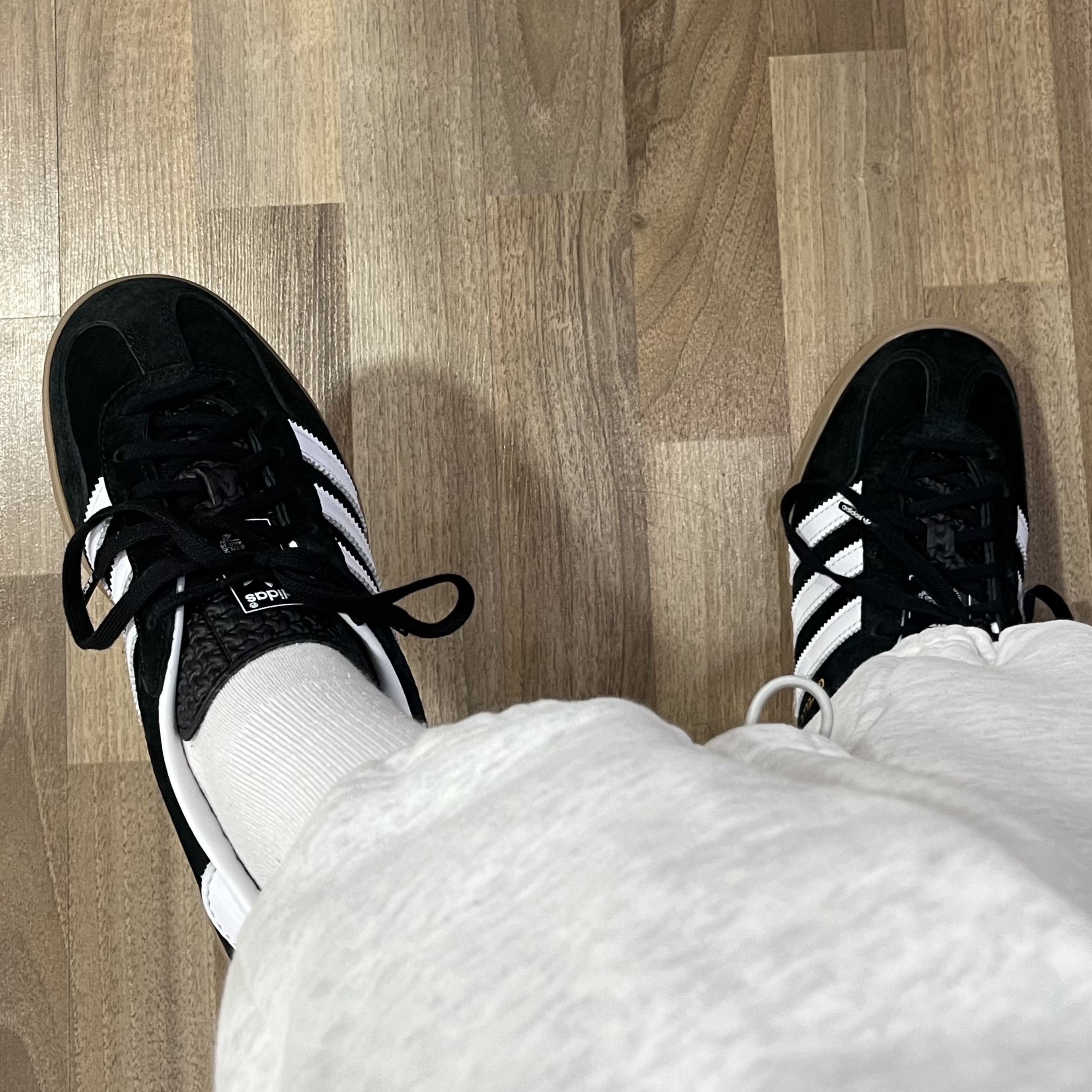 Adidas Gazelle Indoor Core Black 착용 스타일
