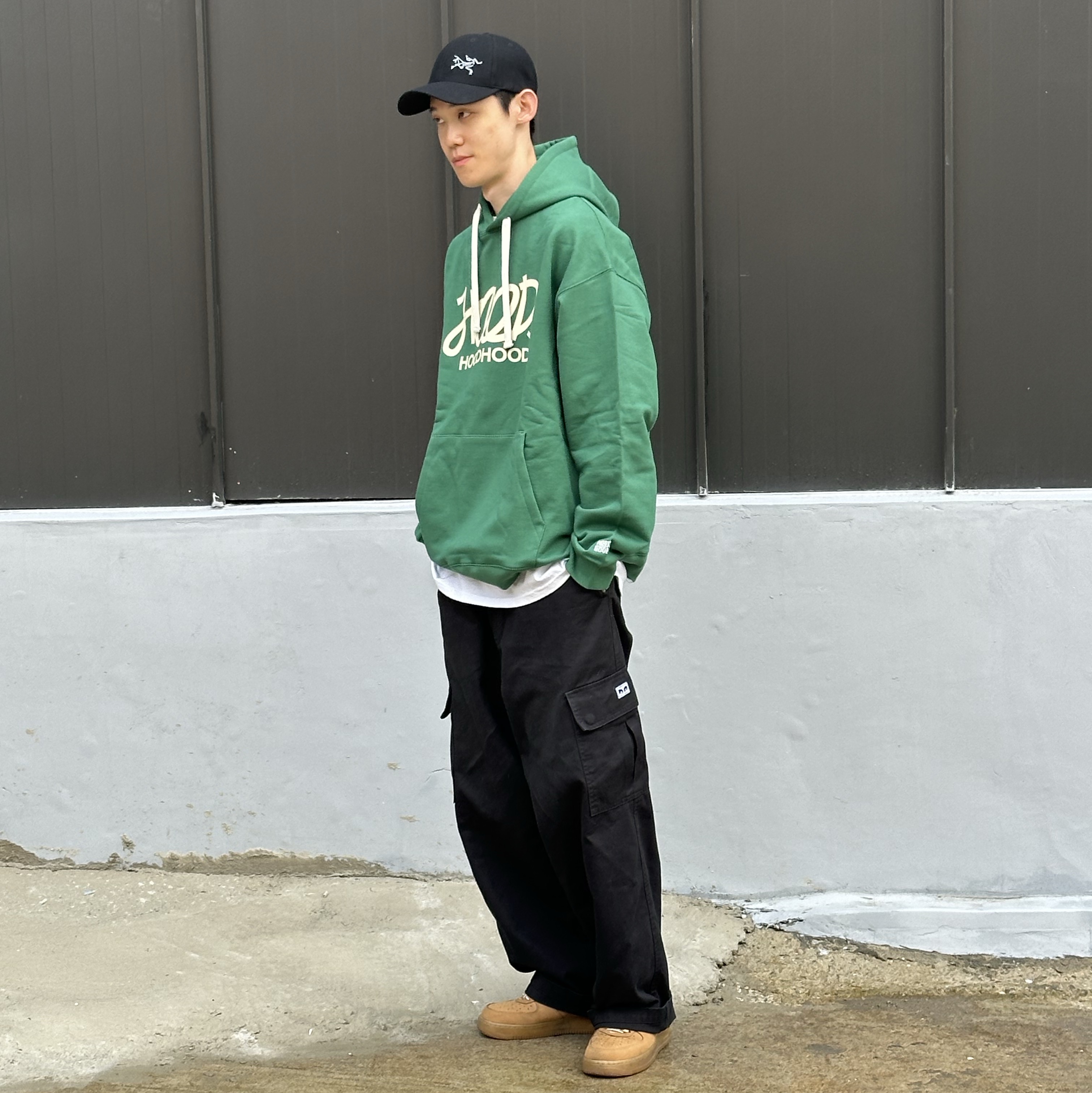 Arc'teryx Wool Ball Cap Black Heather, Nike x Supreme Air Force 1 Low Flax 착용 스타일 - 2