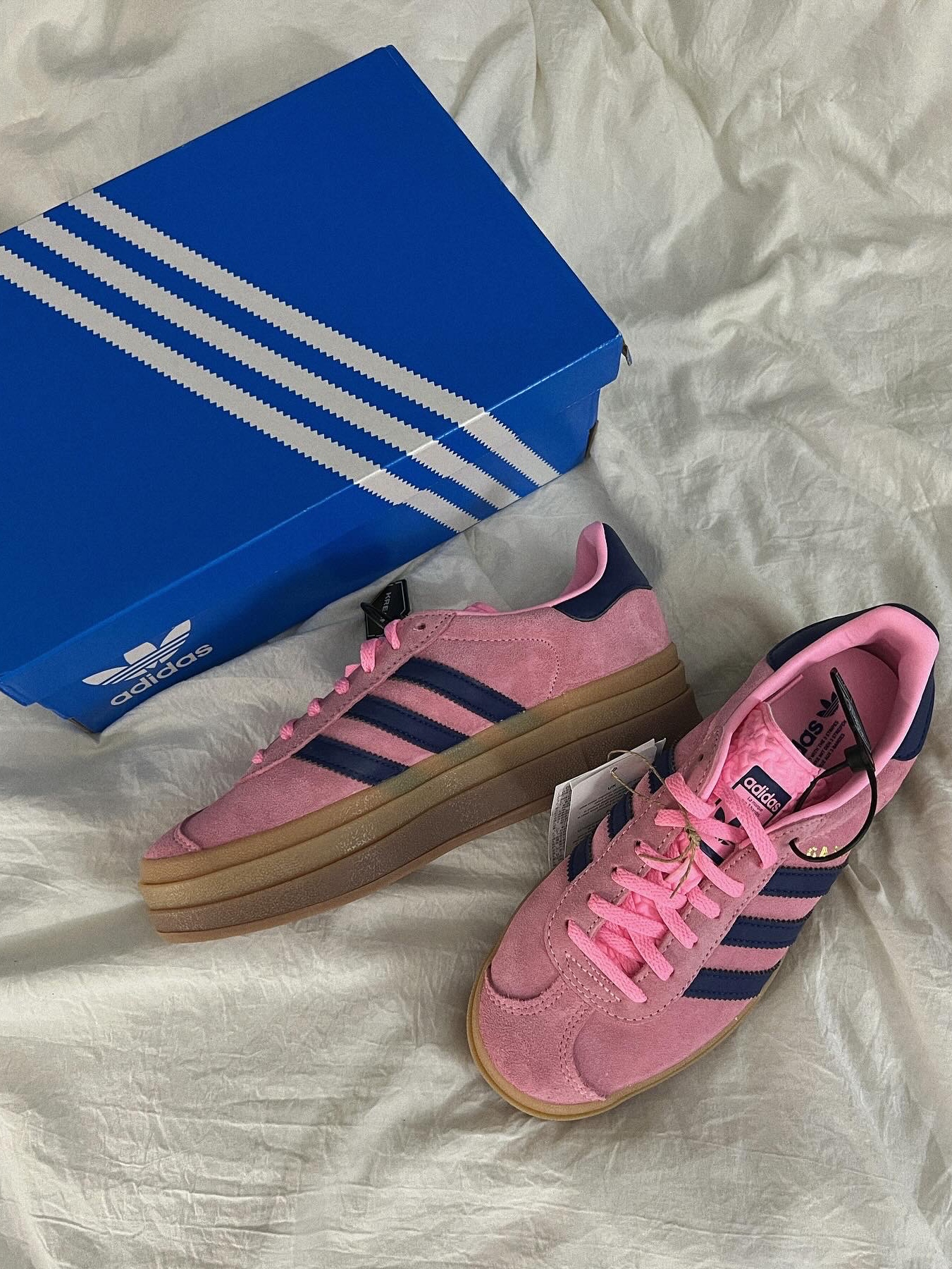 (W) Adidas Gazelle Bold Pink Glow Victory Blue 착용 스타일 - 3