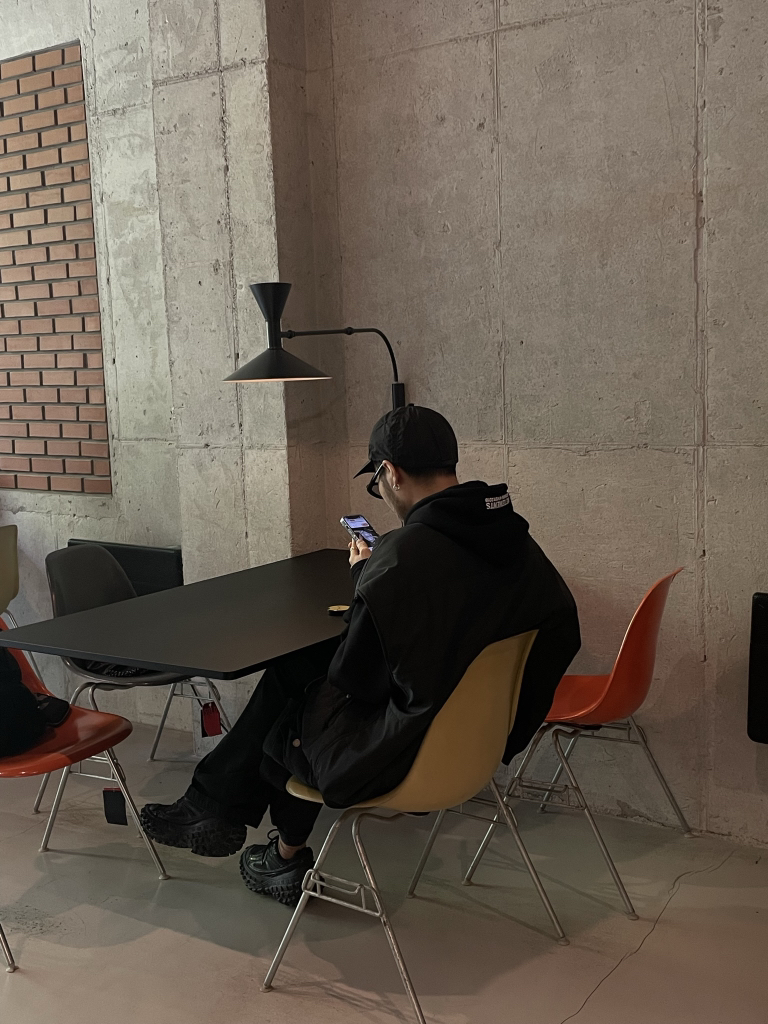 KREAM 프로필 이미지