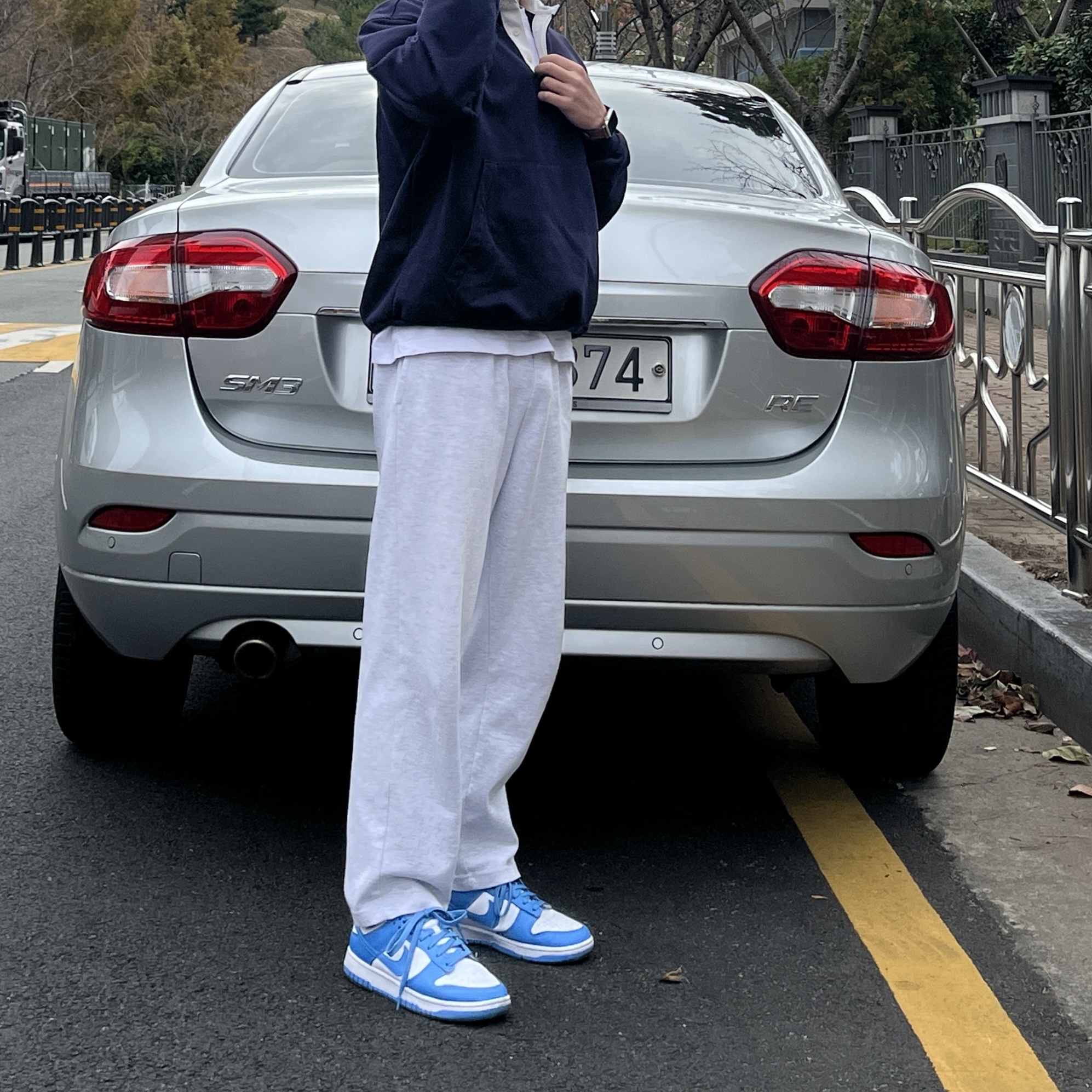 Nike Dunk Low Retro University Blue 착용 스타일