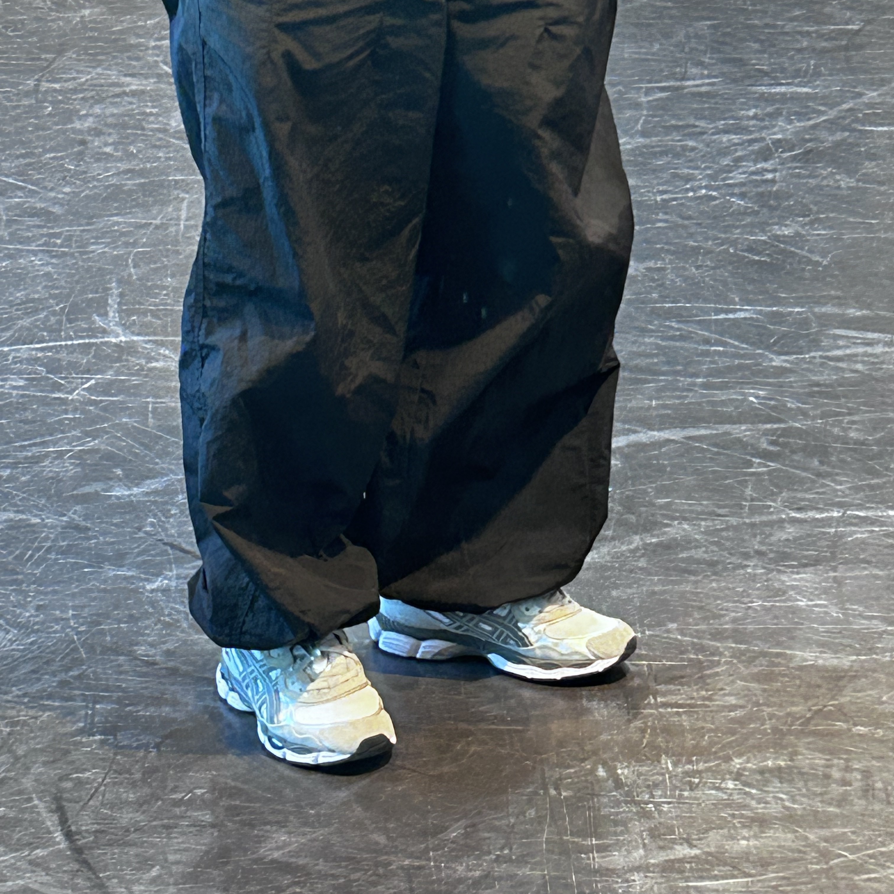 Asics Gel-NYC White Steel Grey 착용 스타일