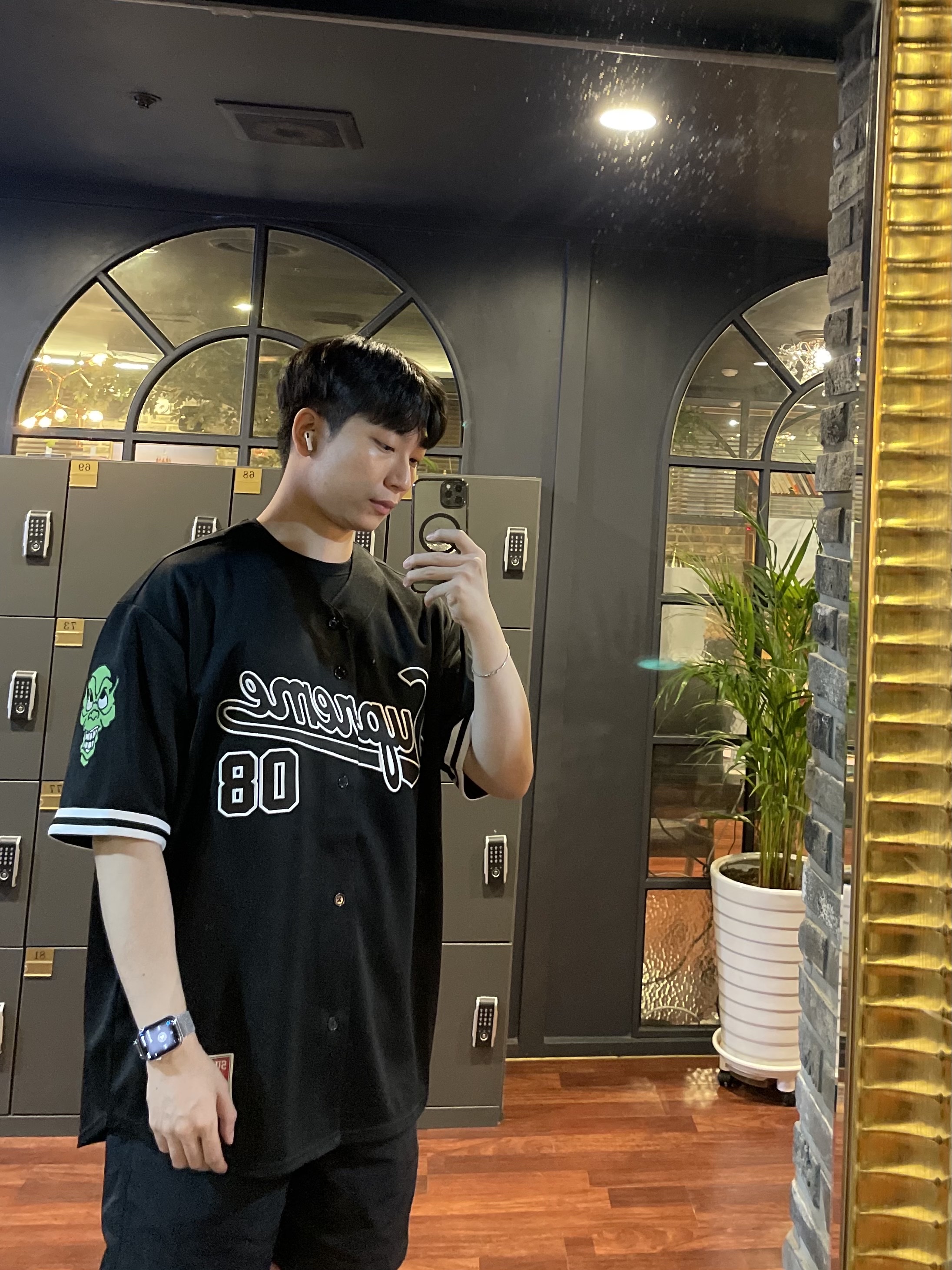 Supreme Mitchell & Ness Downtown Hell Baseball Jersey Black - 23FW 착용 스타일 - 2