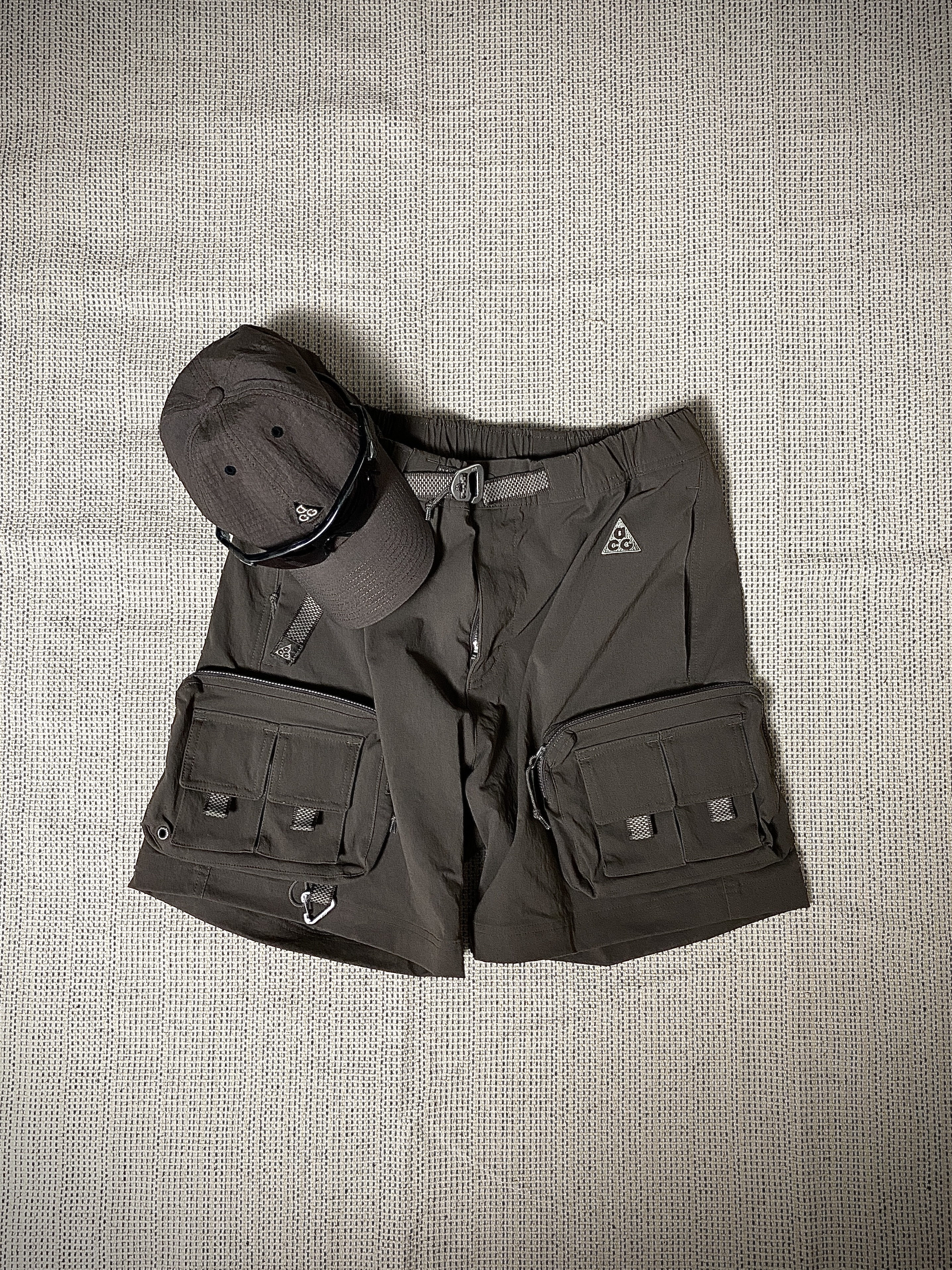 Nike ACG Heritage 86 Cap Ironstone, Nike ACG Cargo Shorts Ironstone - Asia 착용 스타일 - 3