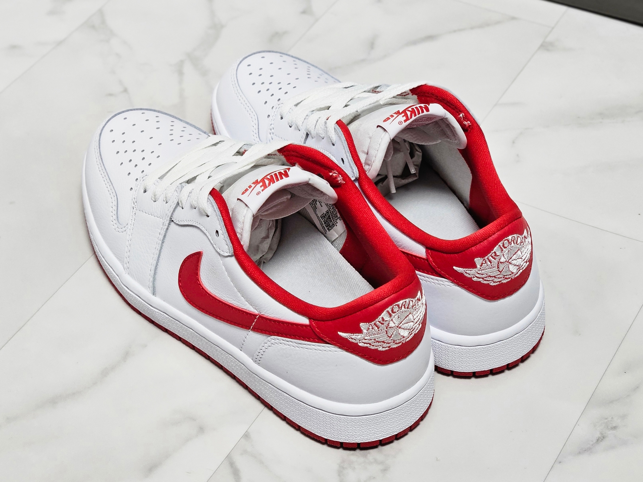 Jordan 1 Retro Low OG University Red 착용 스타일 - 6