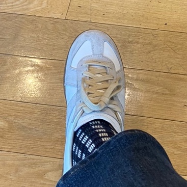 Maison Margiela Calfskin Replica Sneakers 착용 스타일