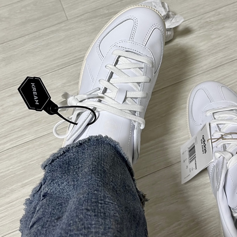 Adidas BW Army White Off White 착용 스타일