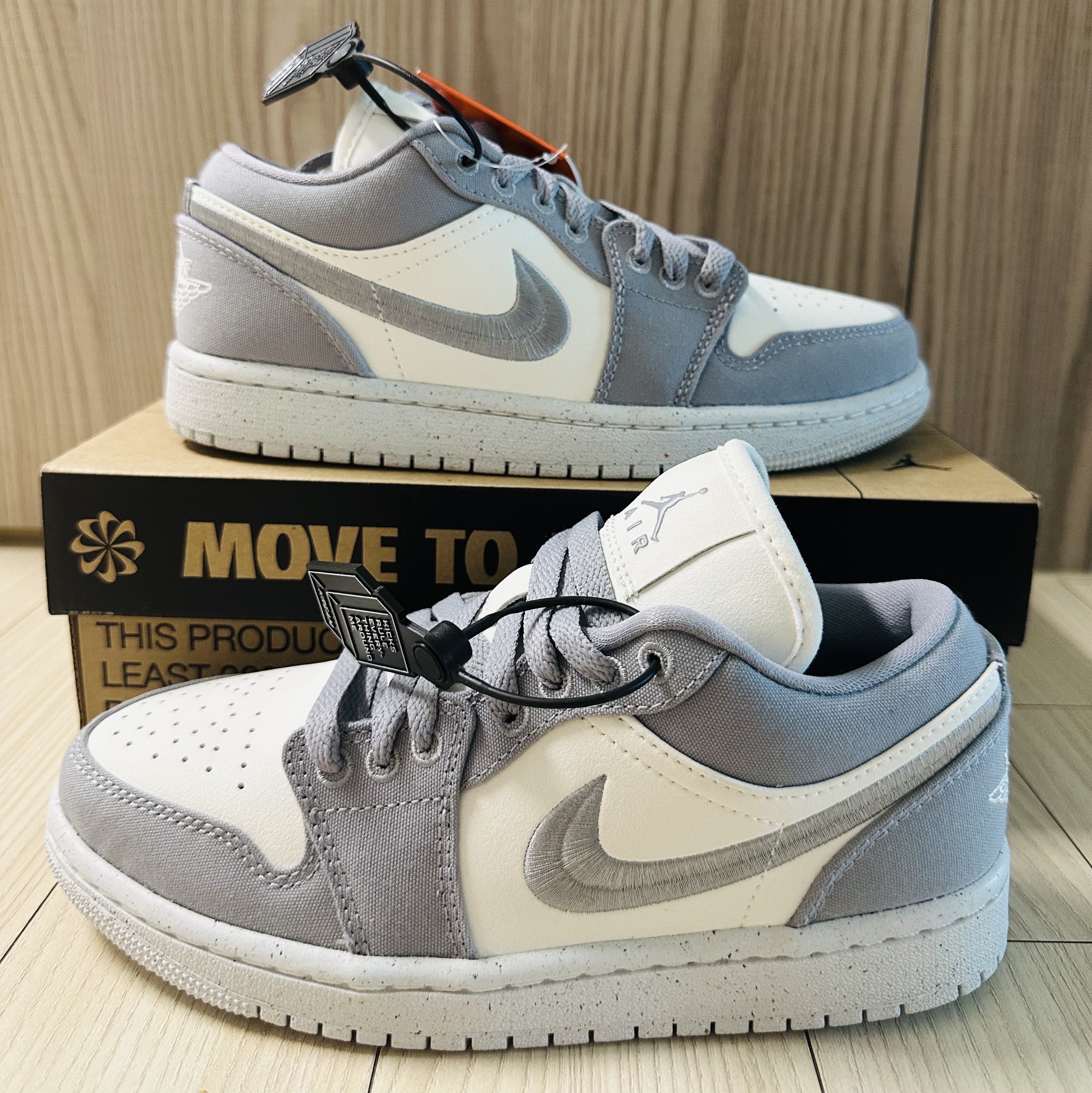 (W) Jordan 1 Low SE Light Steel Grey 착용 스타일