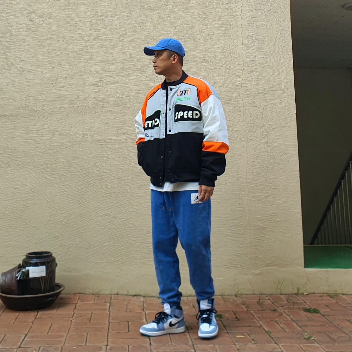 Jordan 1 Retro High OG University Blue, Jordan Essential Statement Fleece Pants True Blue - Asia 착용 스타일 - 2