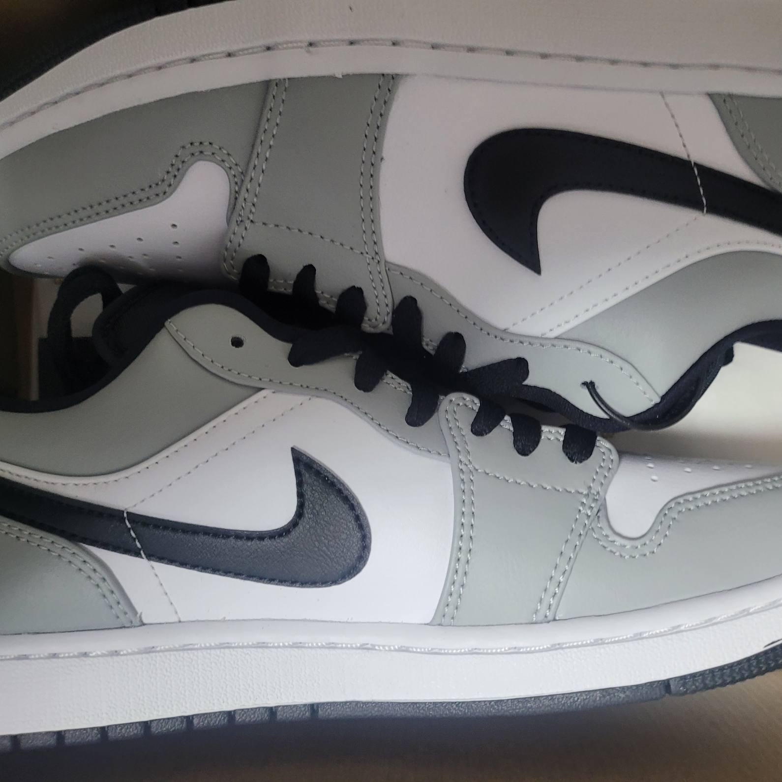 Jordan 1 Low Light Smoke Grey 착용 스타일