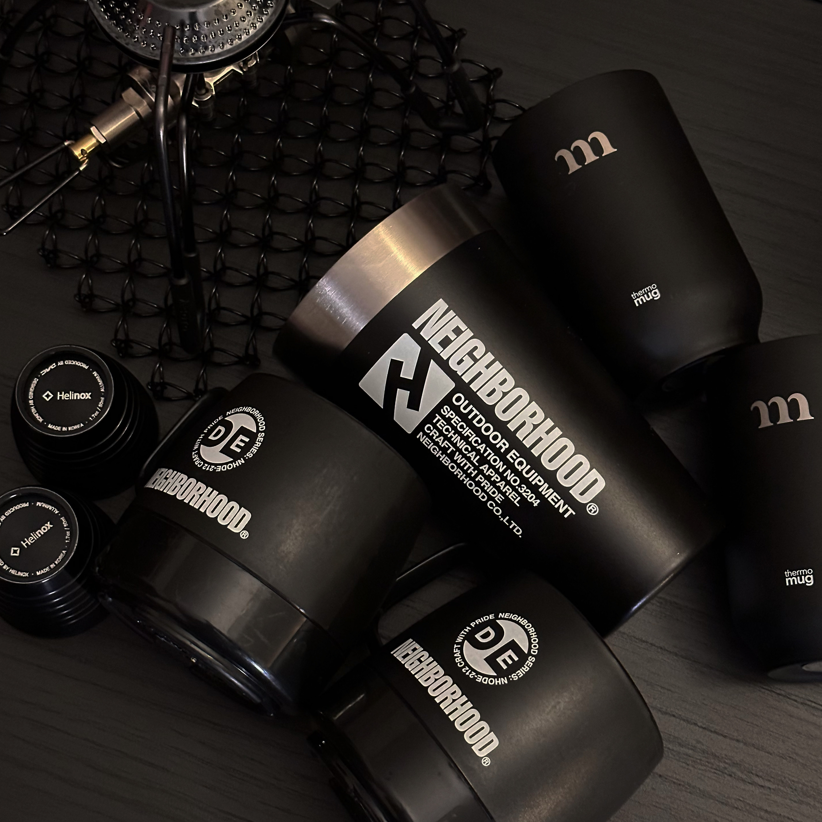 Stanley x Neighborhood Beer Pint Black 착용 스타일