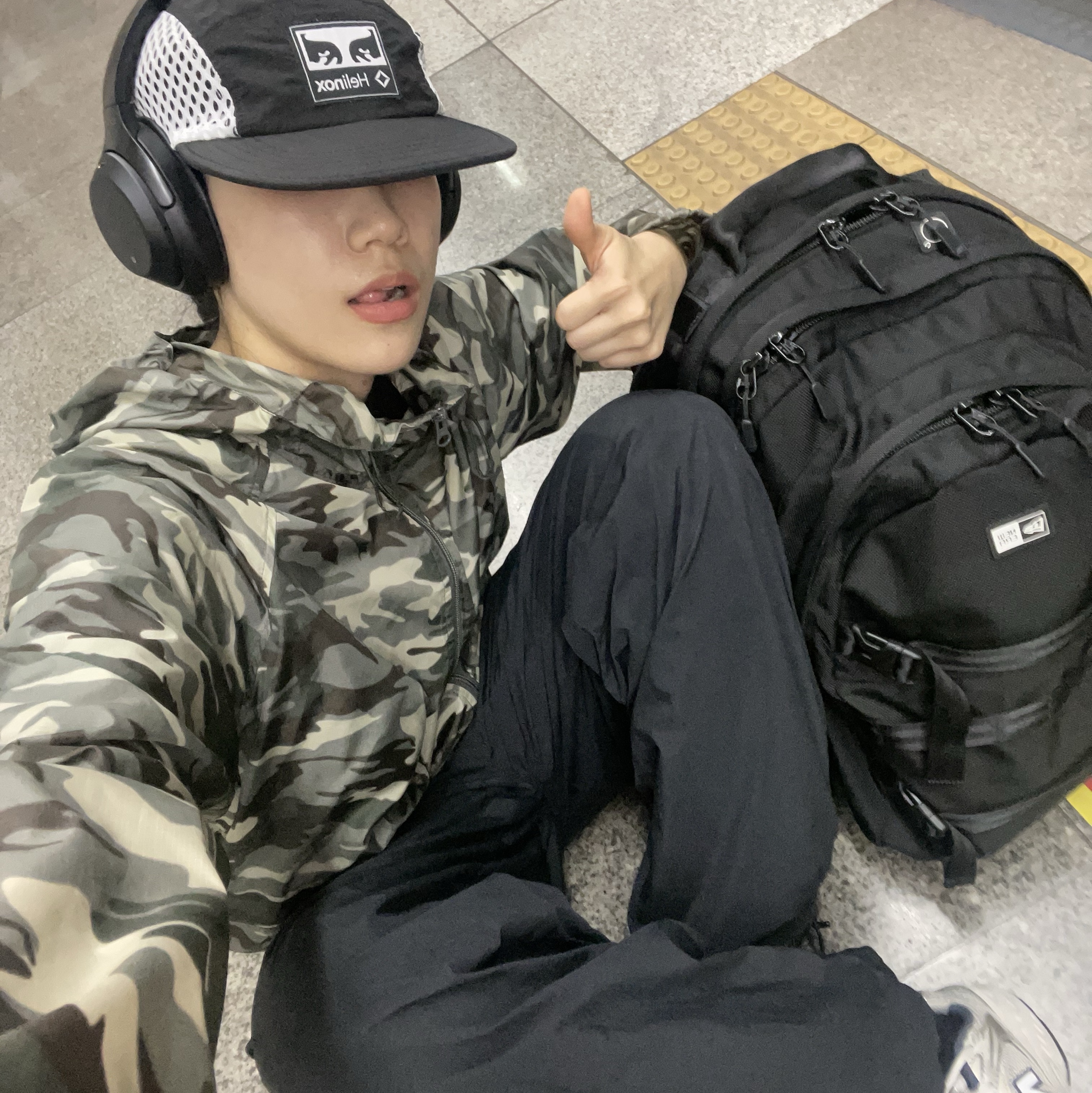 Helinox x Obey Camp Cap Black 착용 스타일 - 3