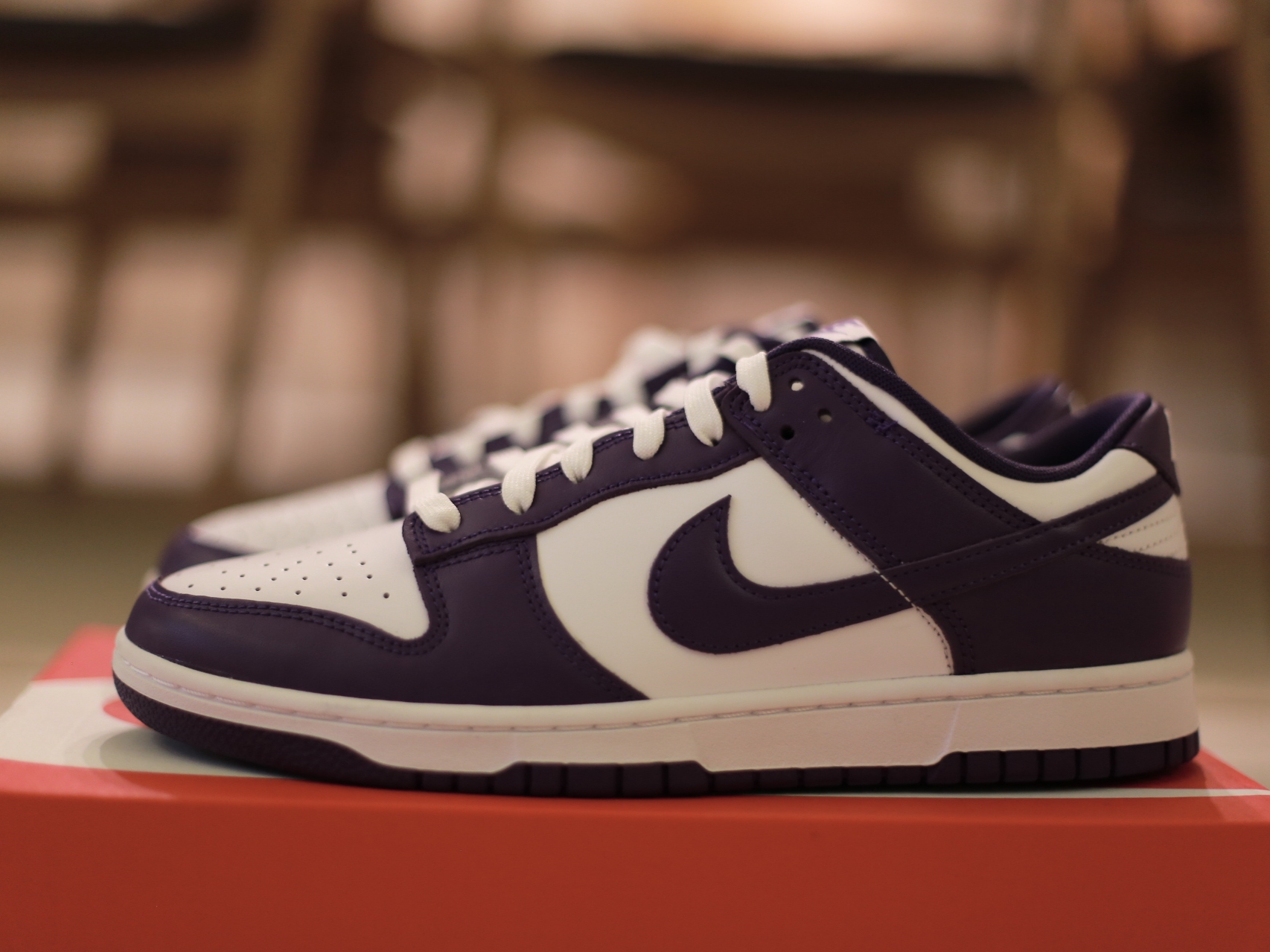 Nike Dunk Low Retro Championship Court Purple 착용 스타일 - 1